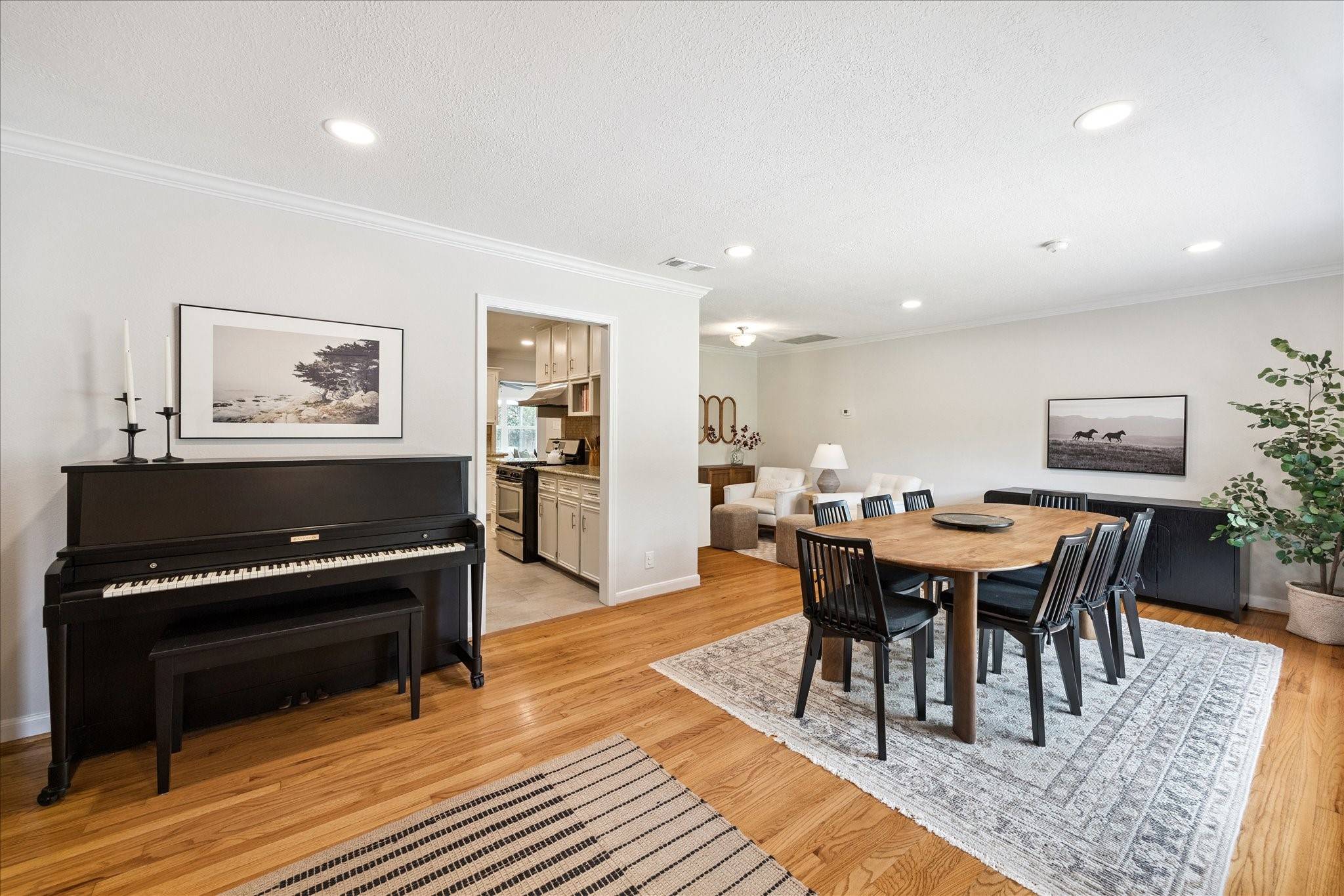 Houston, TX 77018,2023 Nina Lee LN