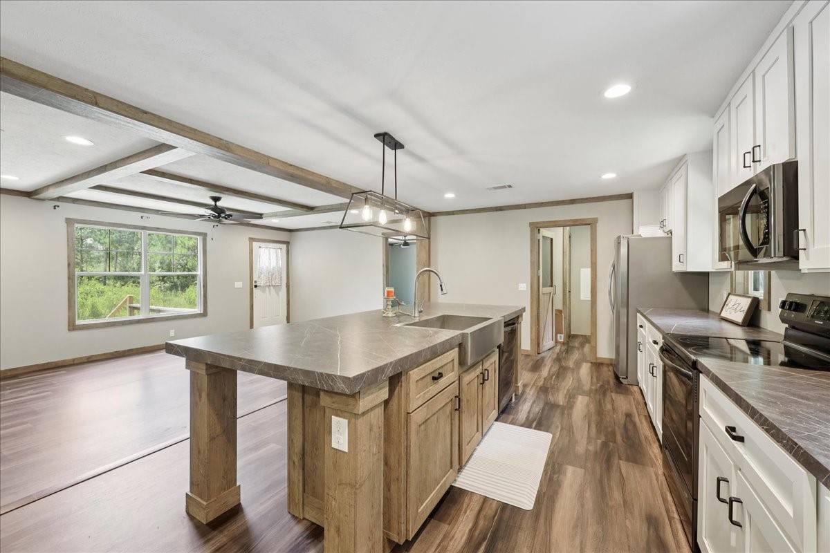 Hamshire, TX 77622,13585 Mesa Ln