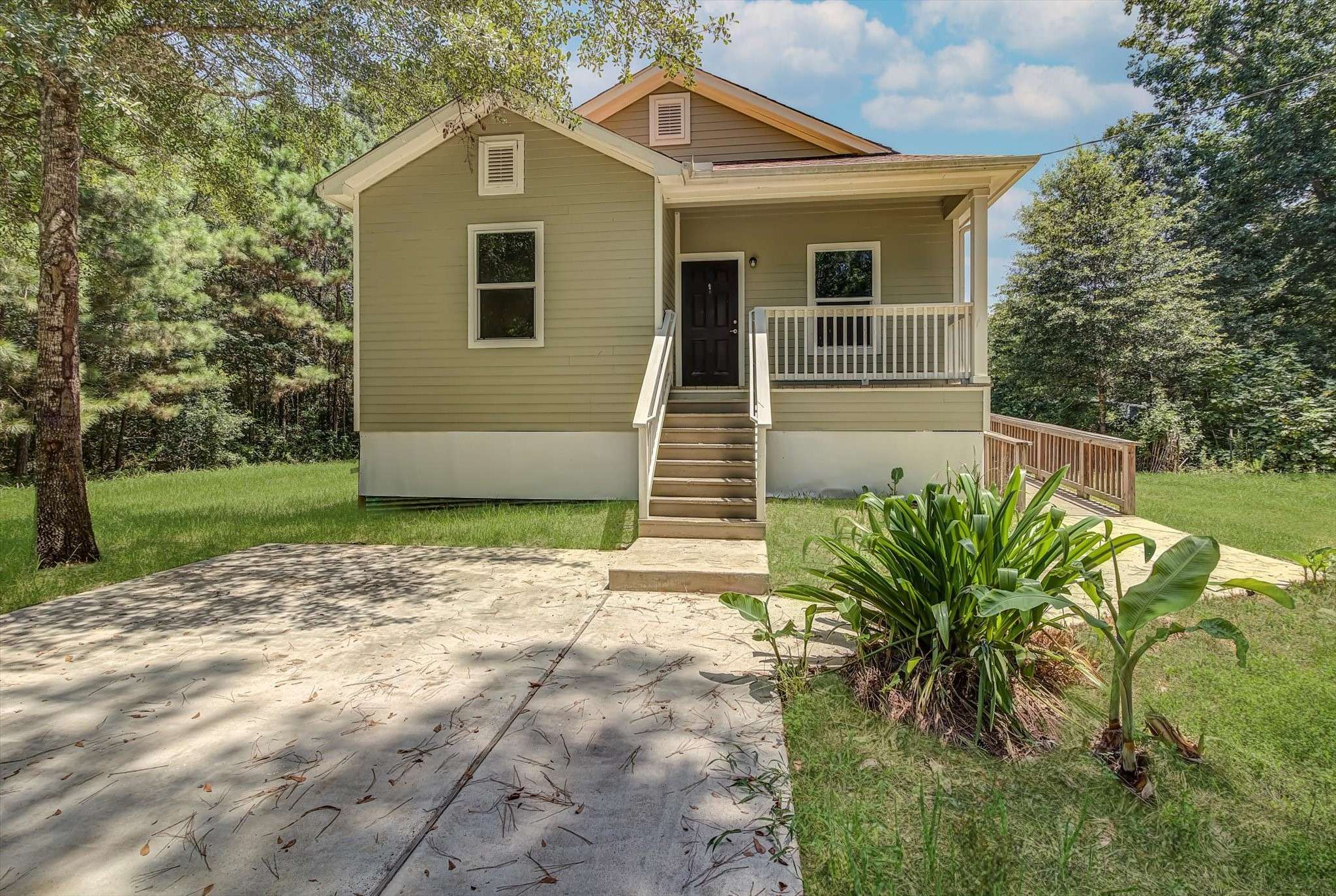 Dayton, TX 77535,553 County Road 3016