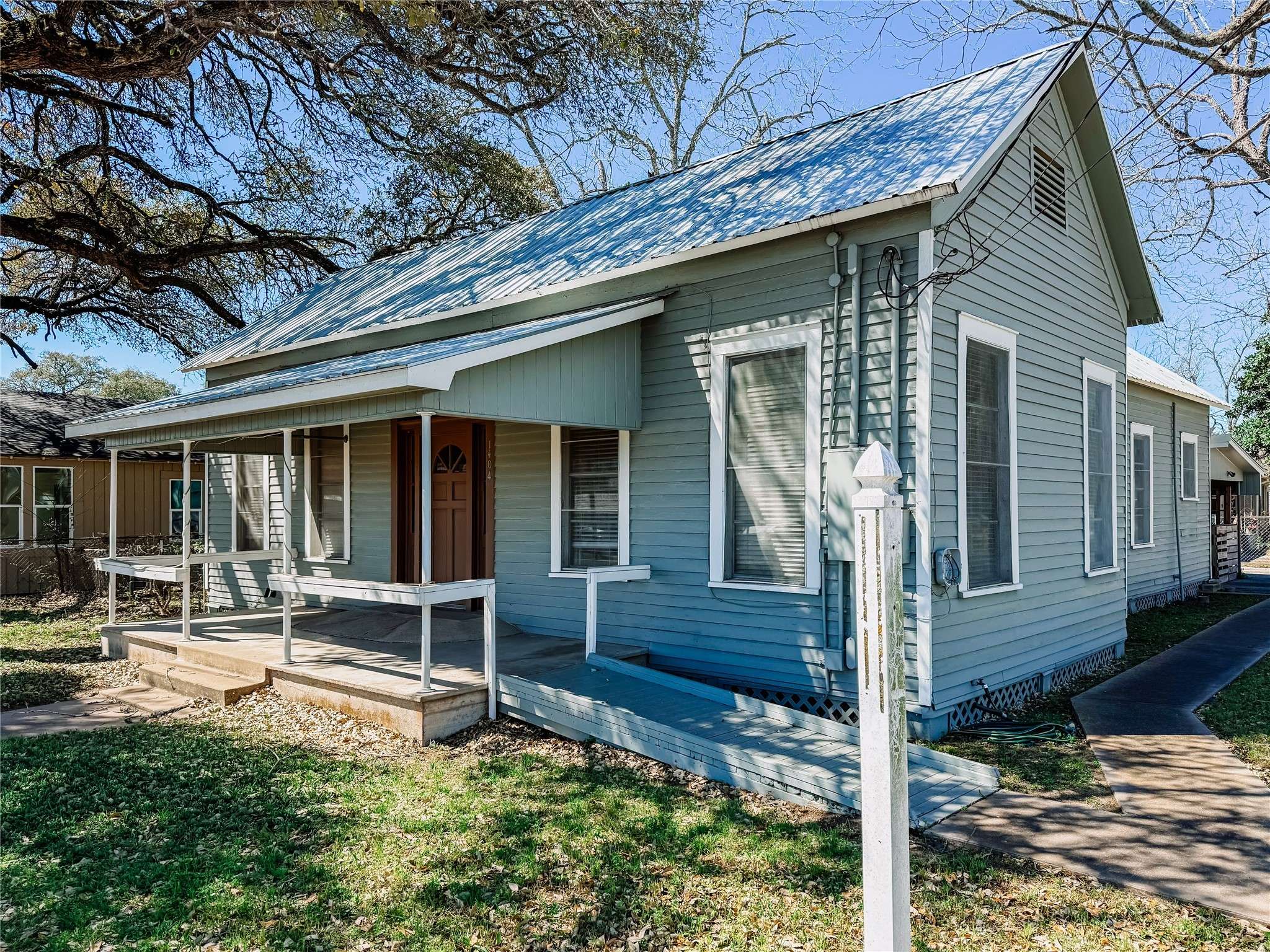 Columbus, TX 78934,1404 Fannin ST