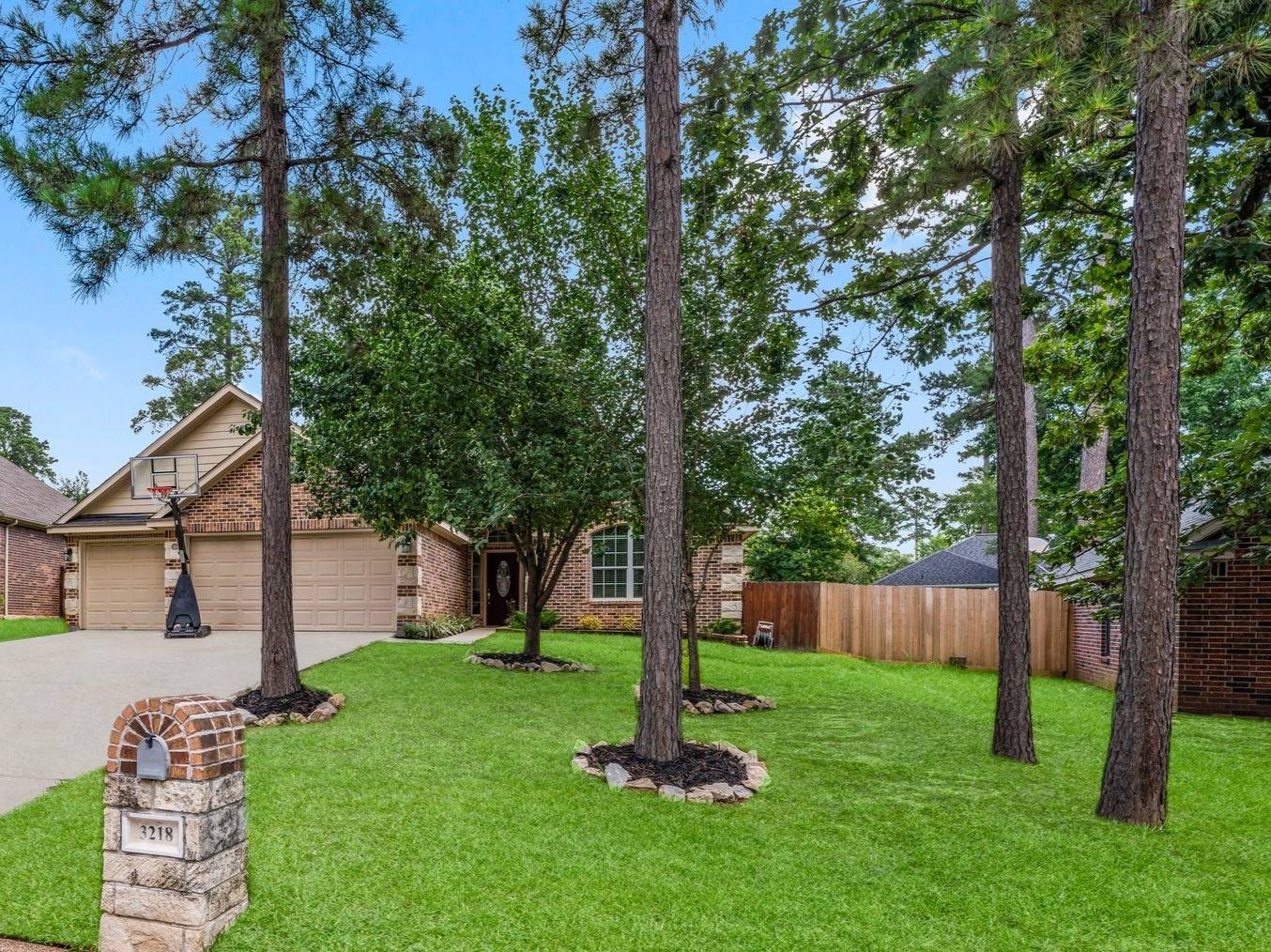 Montgomery, TX 77356,3218 Glenforest RD