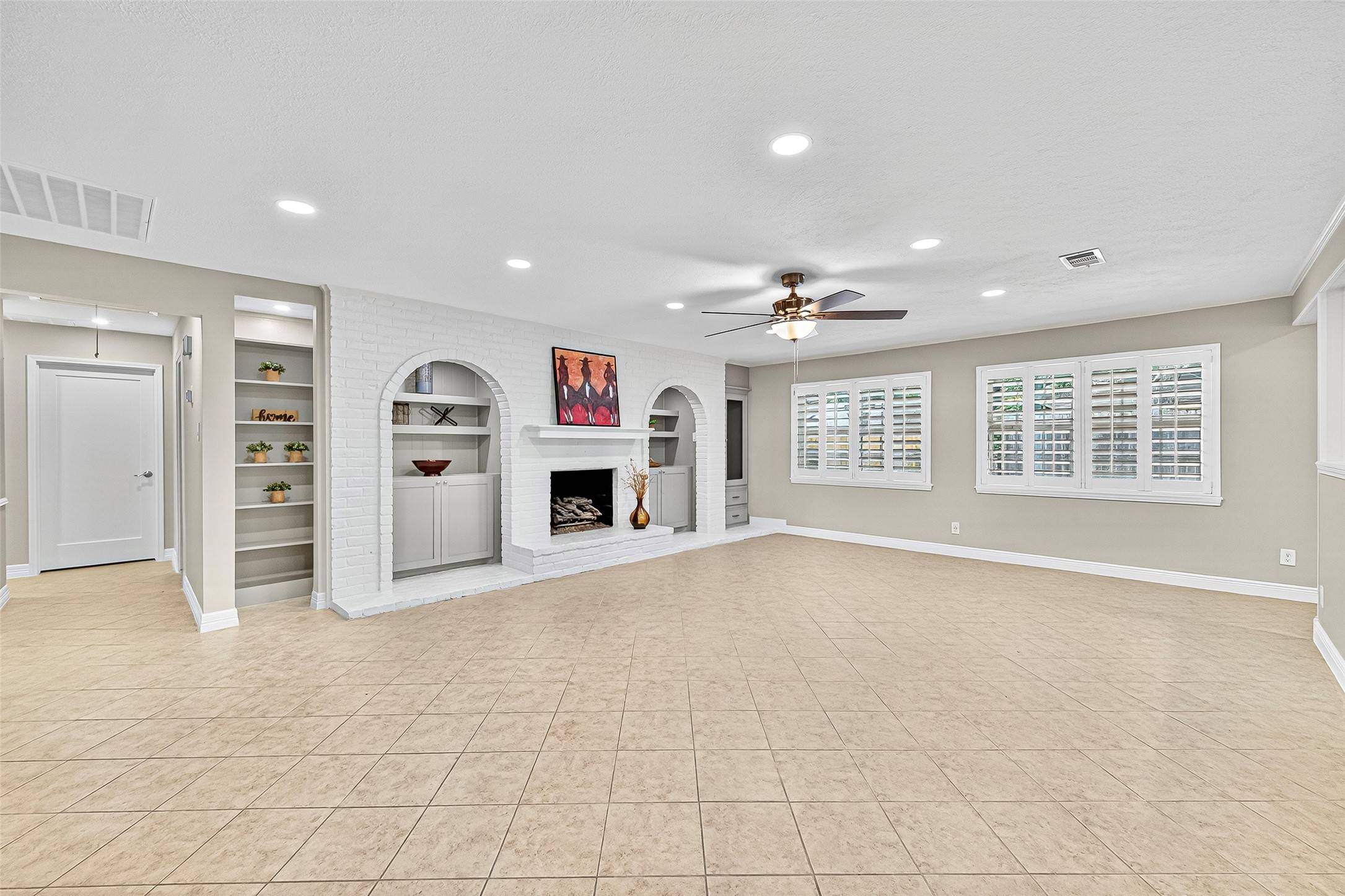 Sugar Land, TX 77478,112 Dogwood ST