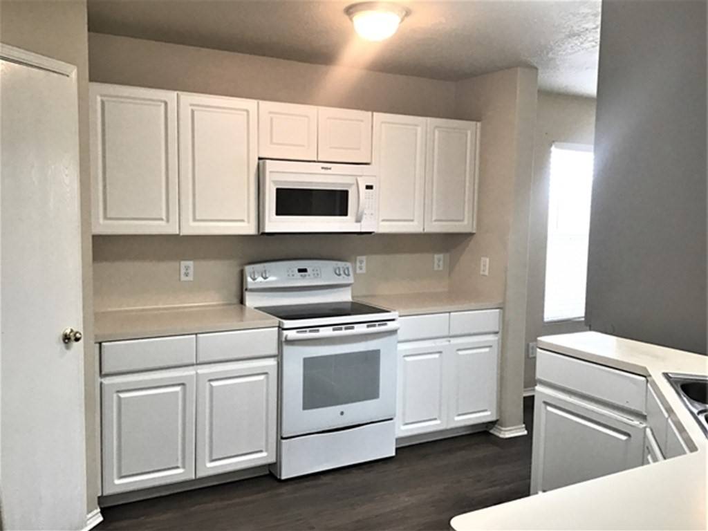 Houston, TX 77044,9530 Belleclaire LN