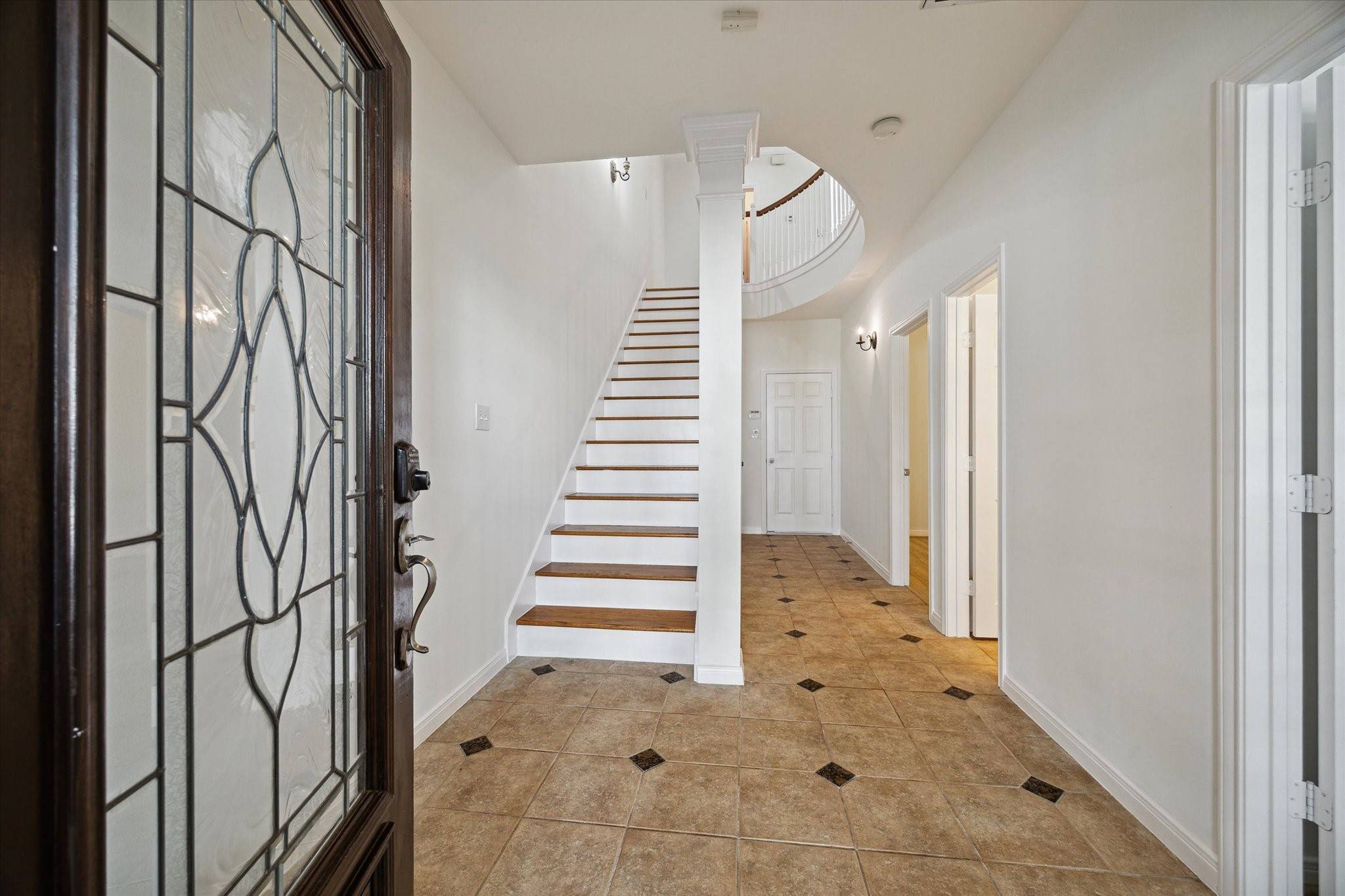 Houston, TX 77019,1812 Matthews ST