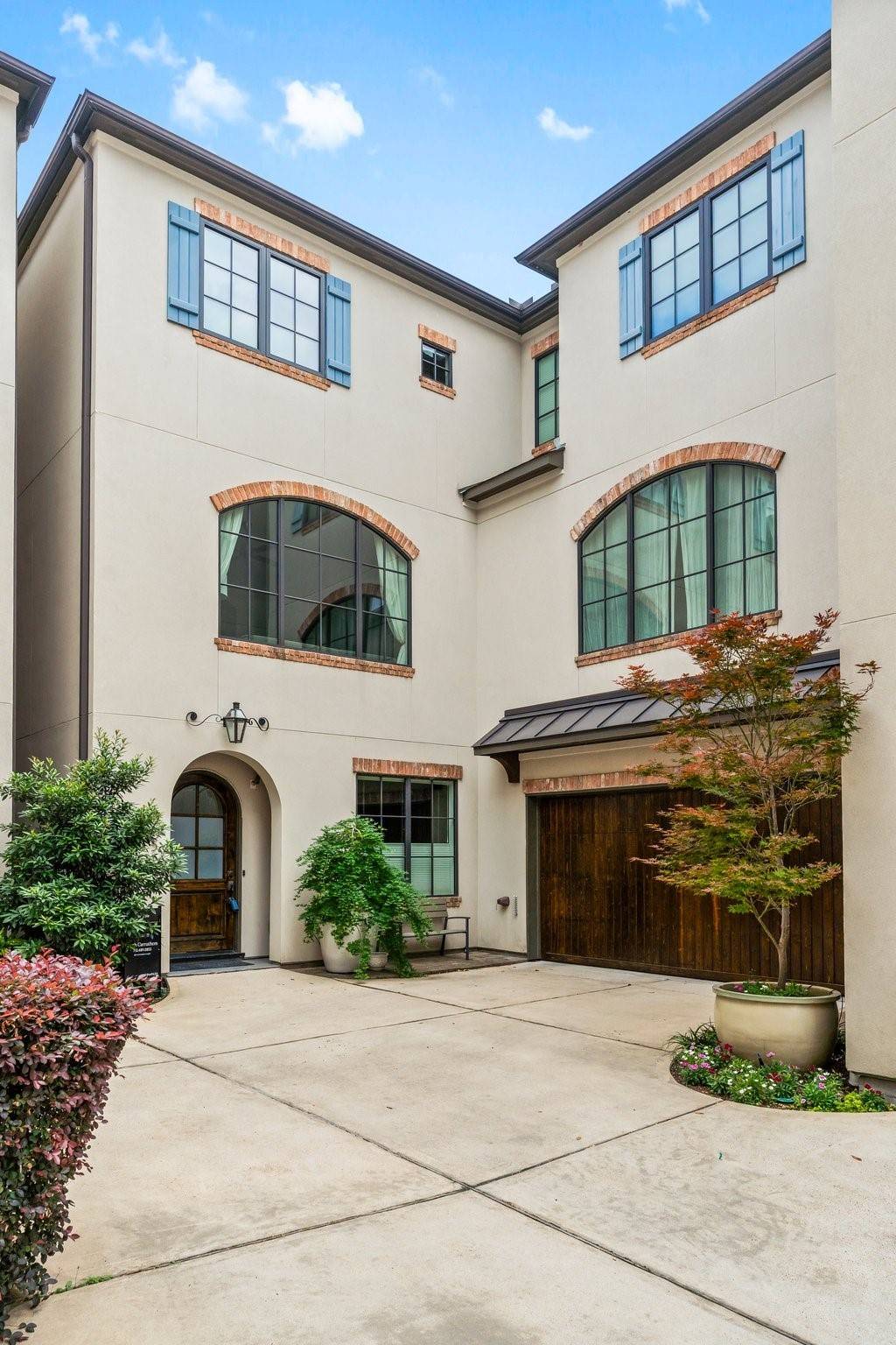 Houston, TX 77006,1705 Michigan ST