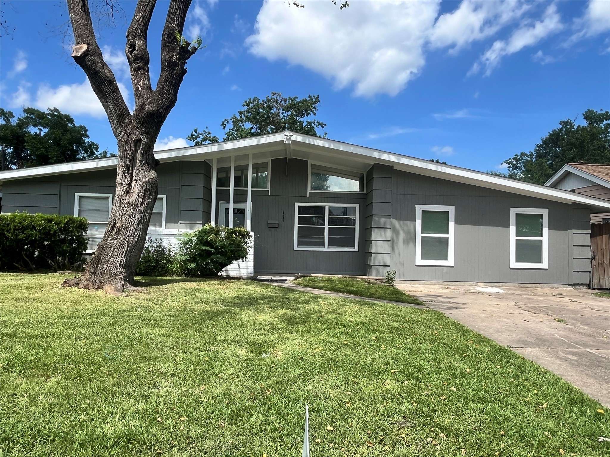 La Porte, TX 77571,805 N 12th ST