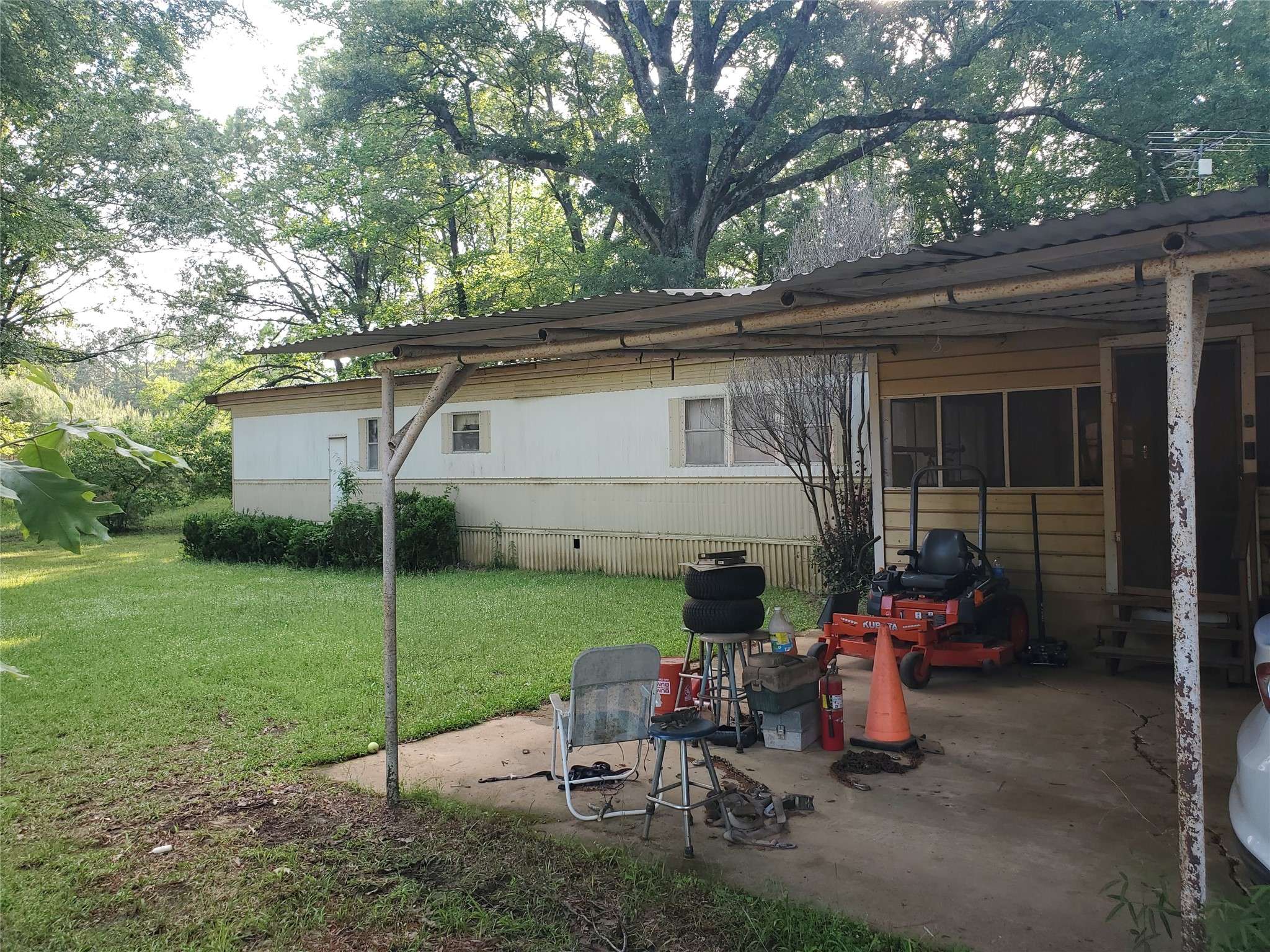 Jefferson, TX 75657,5645 Hwy 43 S