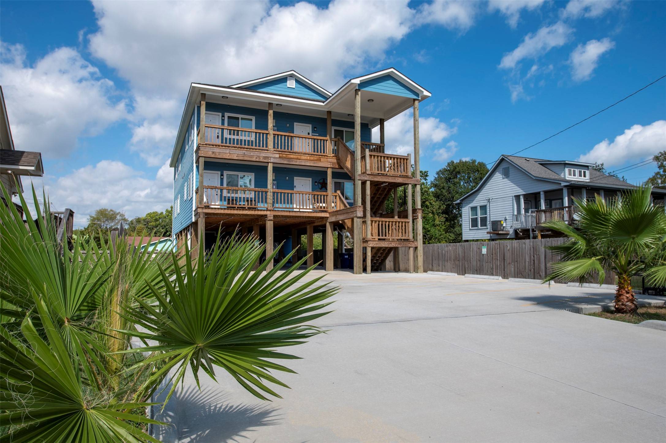 Kemah, TX 77565,175 W 6th ST #A