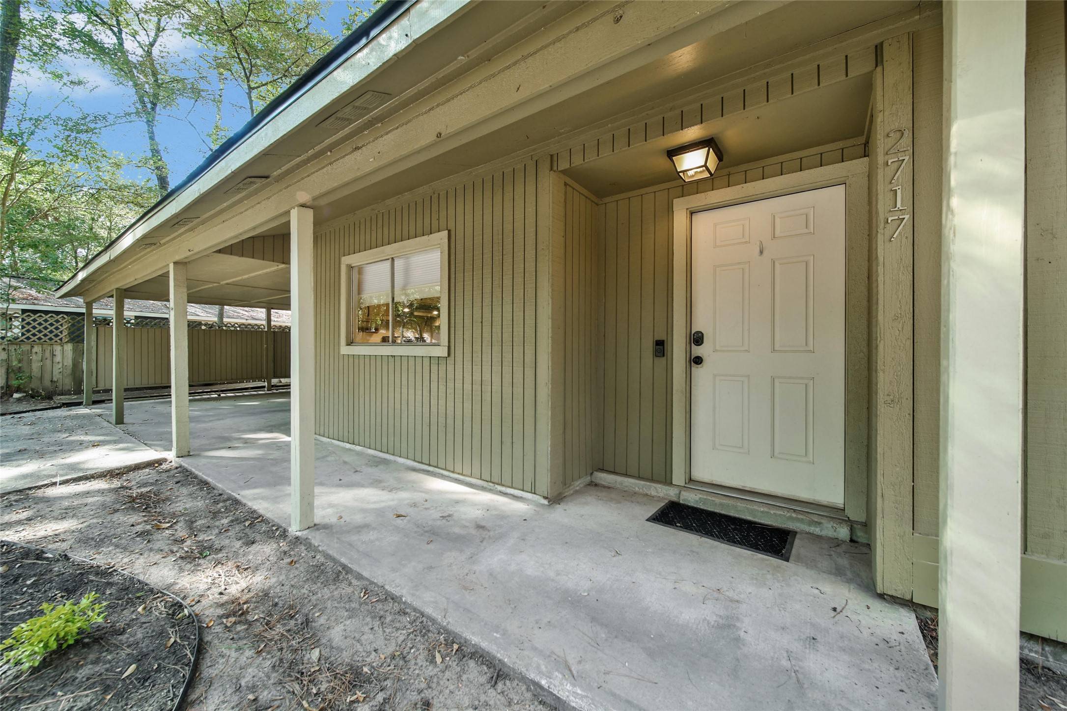 The Woodlands, TX 77380,2717 S Millbend DR