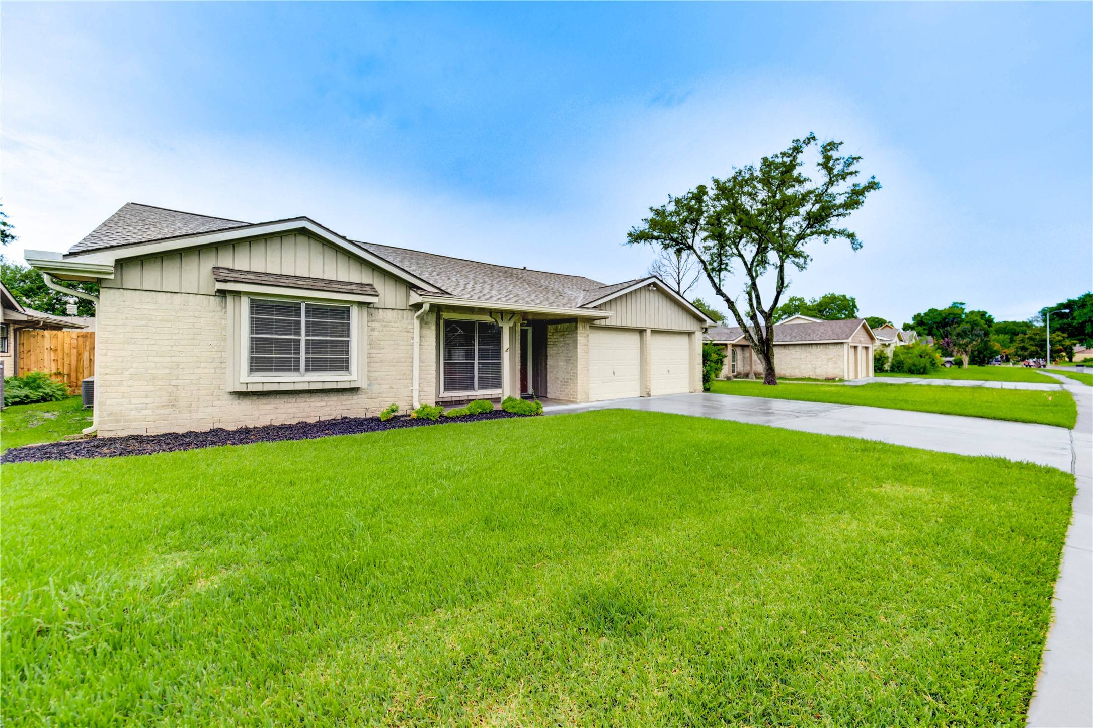 Meadows Place, TX 77477,12207 Meadowdale DR