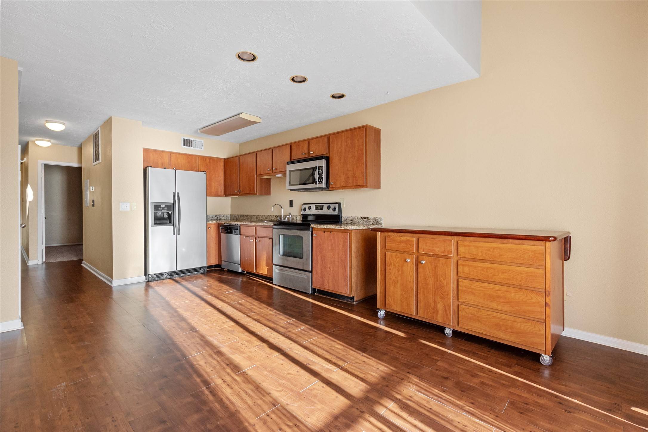 Livingston, TX 77351,445 Carolcrest LN #321