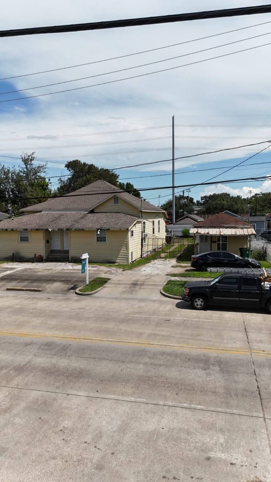 Houston, TX 77012,7525 Canal ST