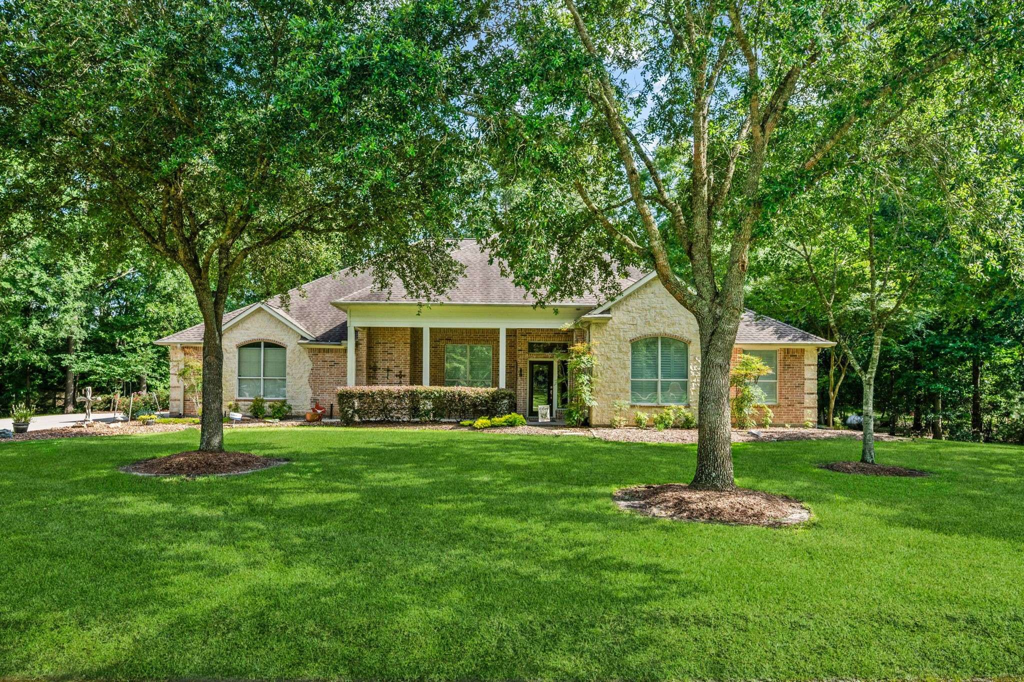 Huffman, TX 77336,1114 Commons Waterway DR