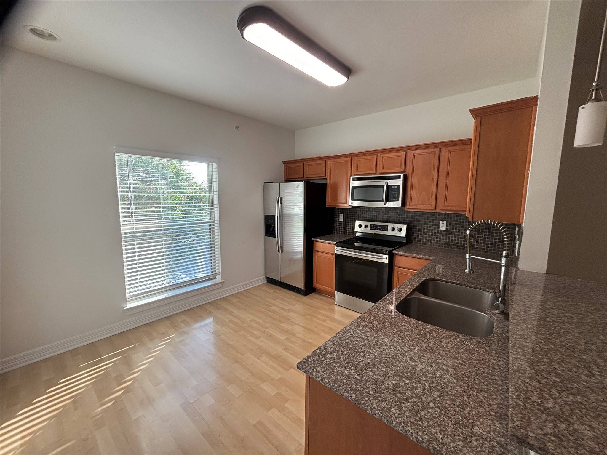 Houston, TX 77004,3501 Chenevert ST #11