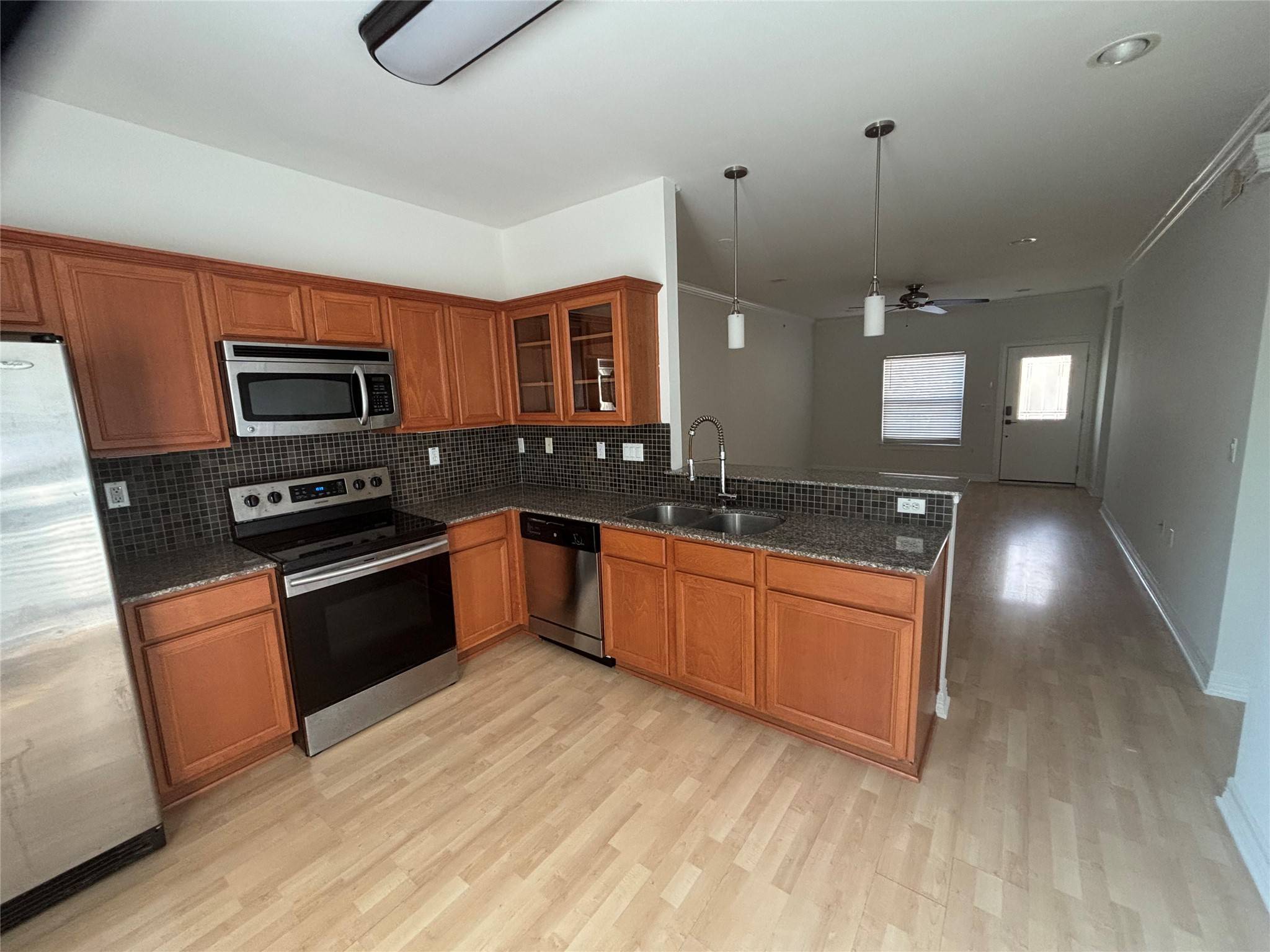 Houston, TX 77004,3501 Chenevert ST #11