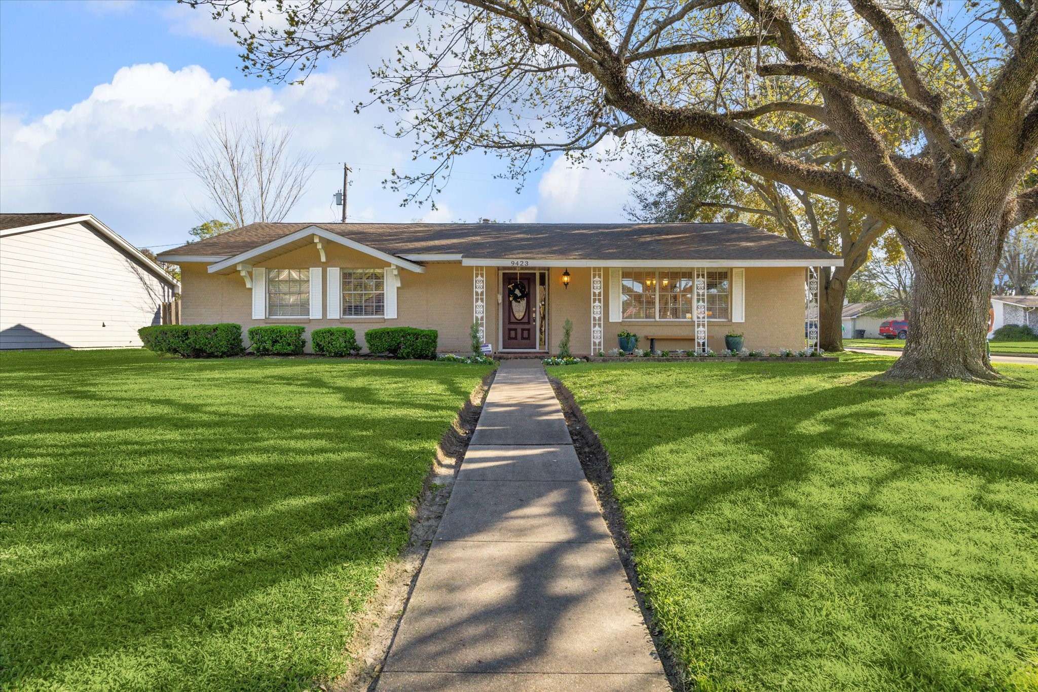 Houston, TX 77063,9423 Val Verde ST