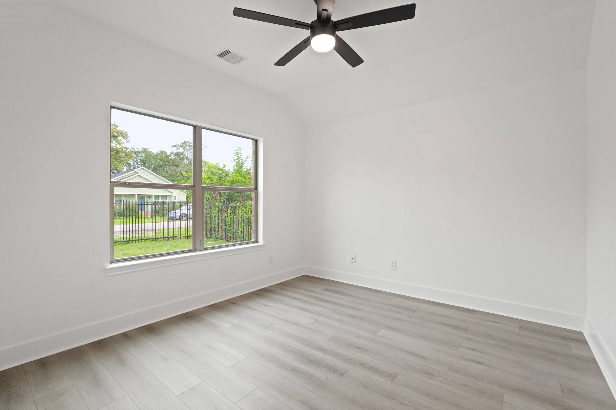 Houston, TX 77091,2604 Areba ST