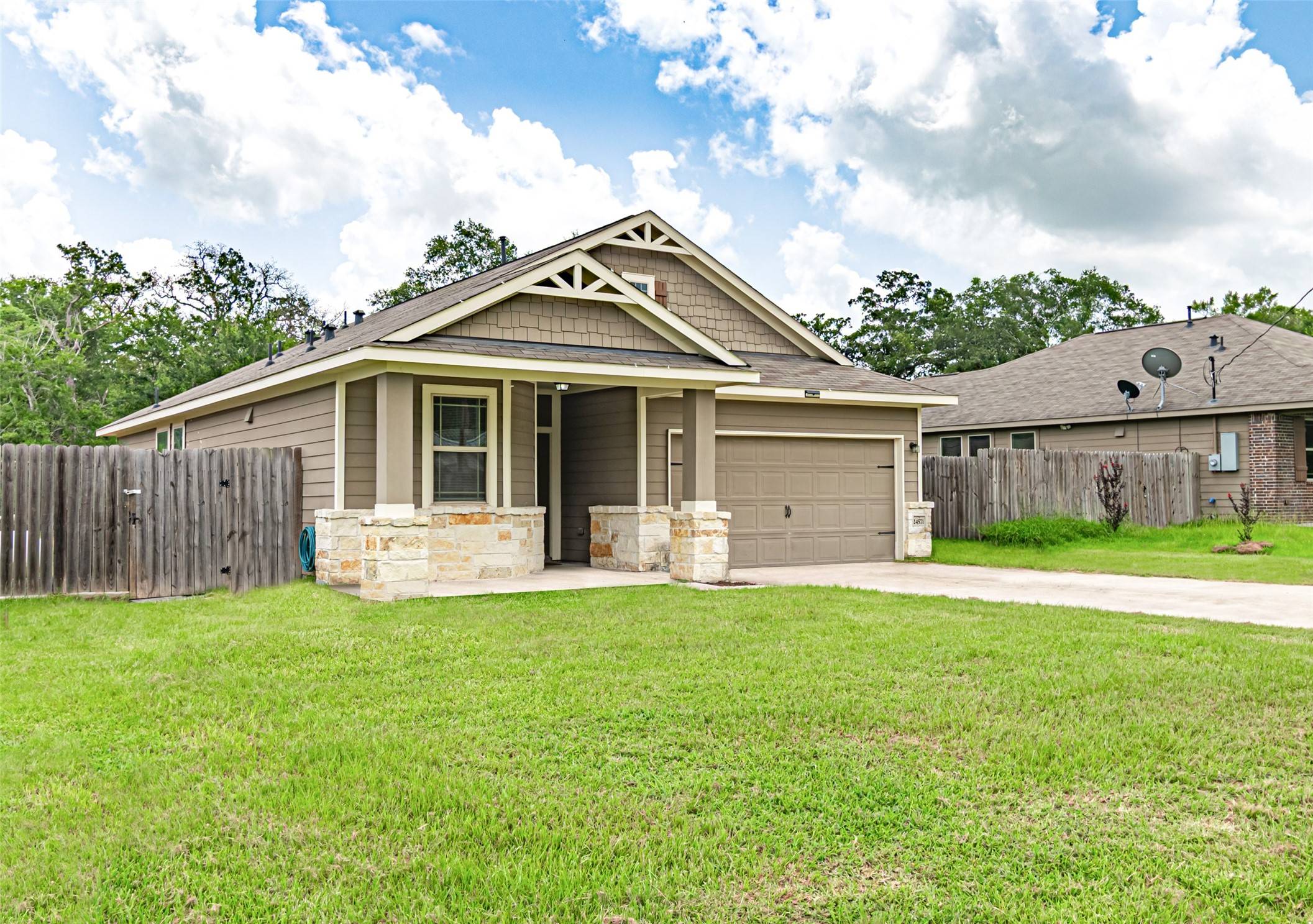 Hempstead, TX 77445,24571 Meath ST