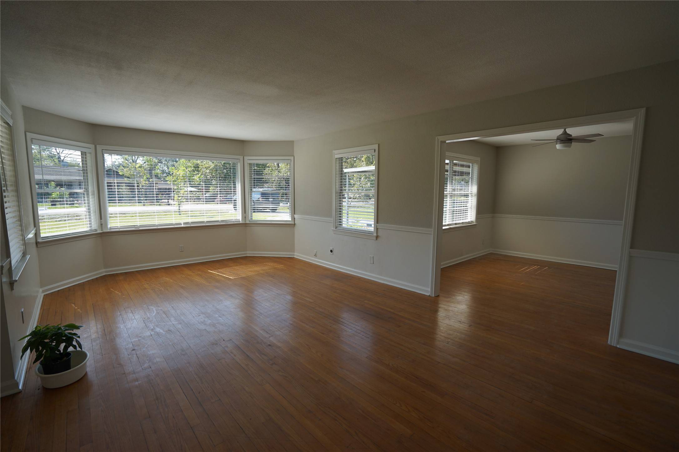 Houston, TX 77061,7439 Cayton ST
