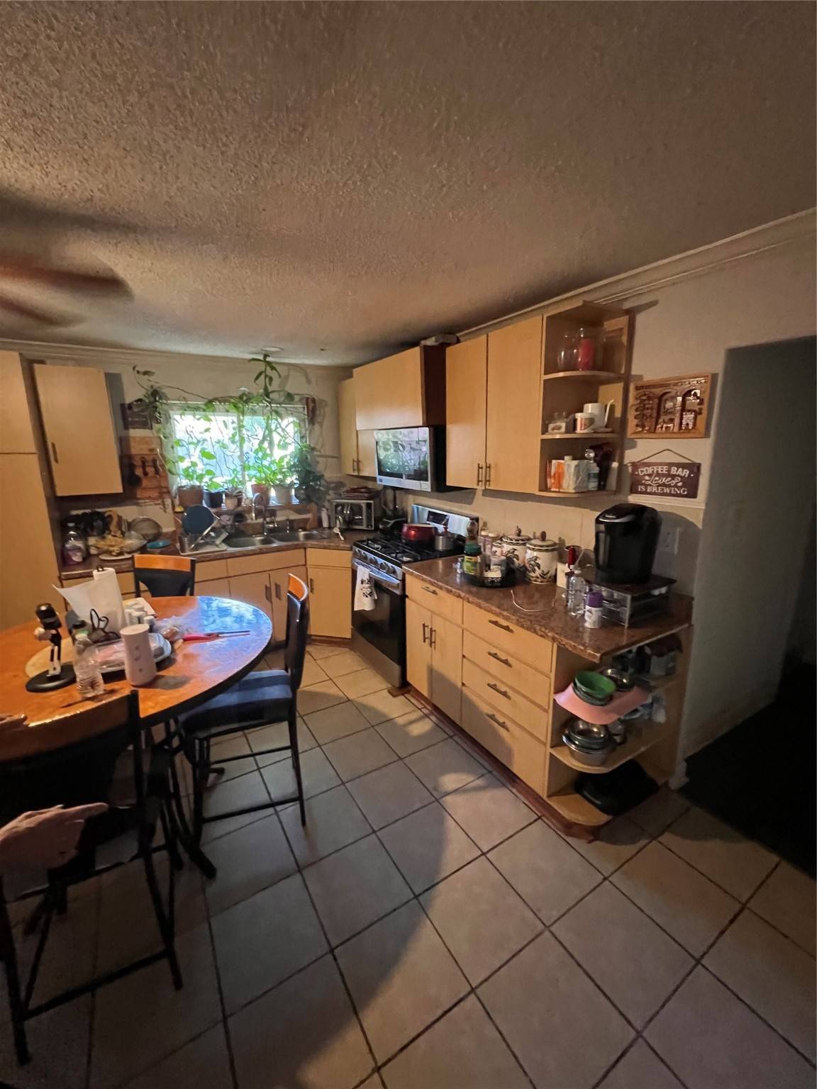 Houston, TX 77049,17211 Woodburn DR