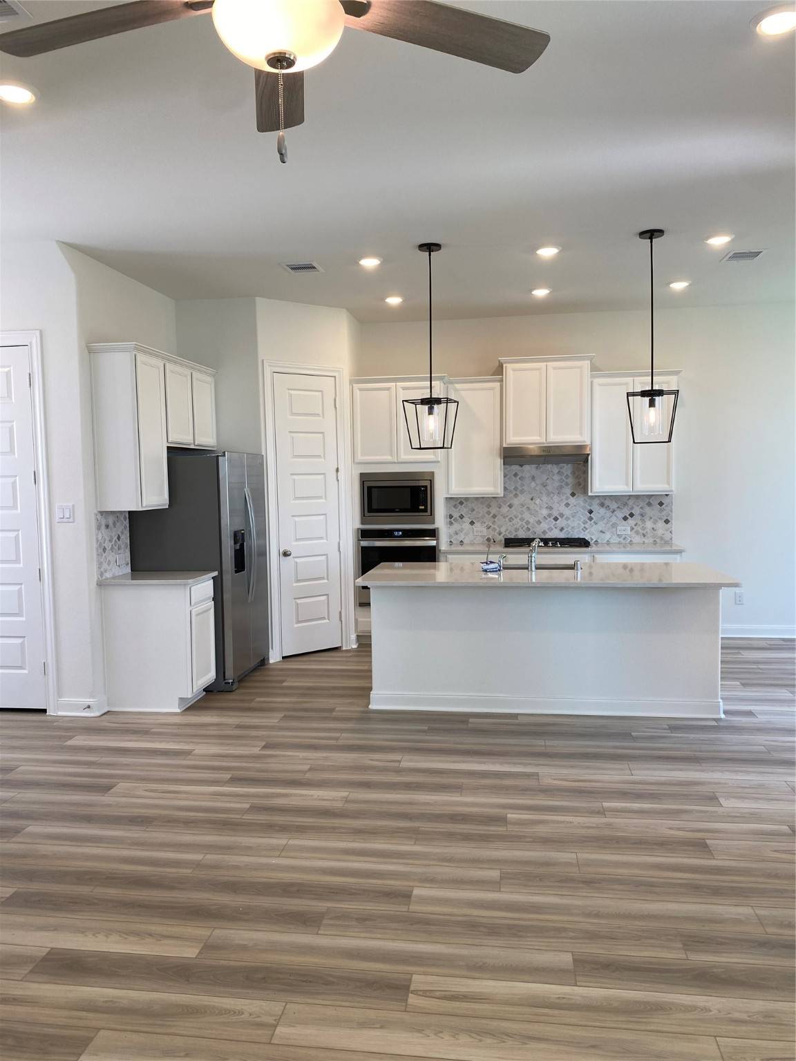 Kemah, TX 77565,2418 Yacht Harbor DR