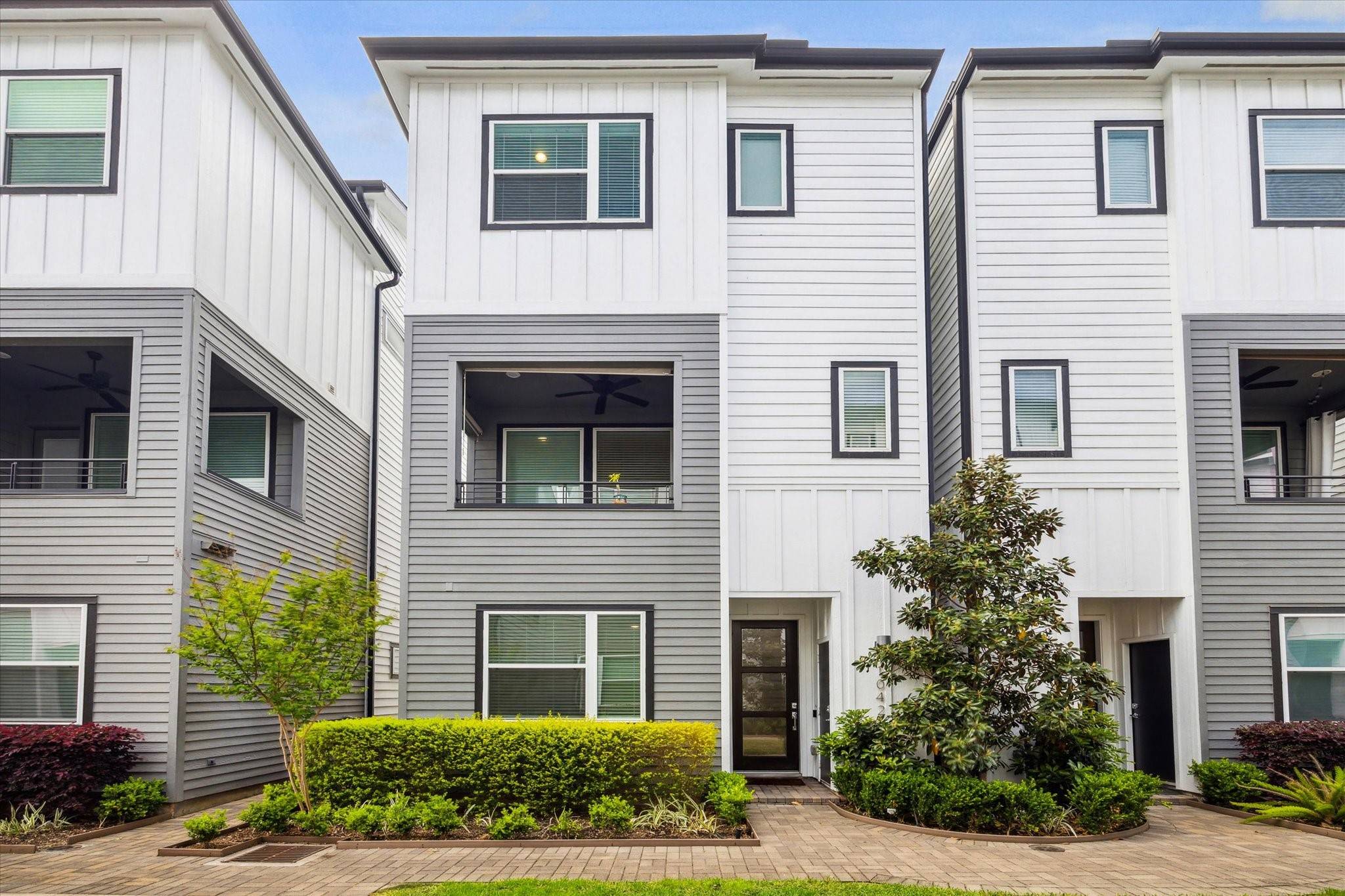 Houston, TX 77008,1042 Timbergrove Yards LN