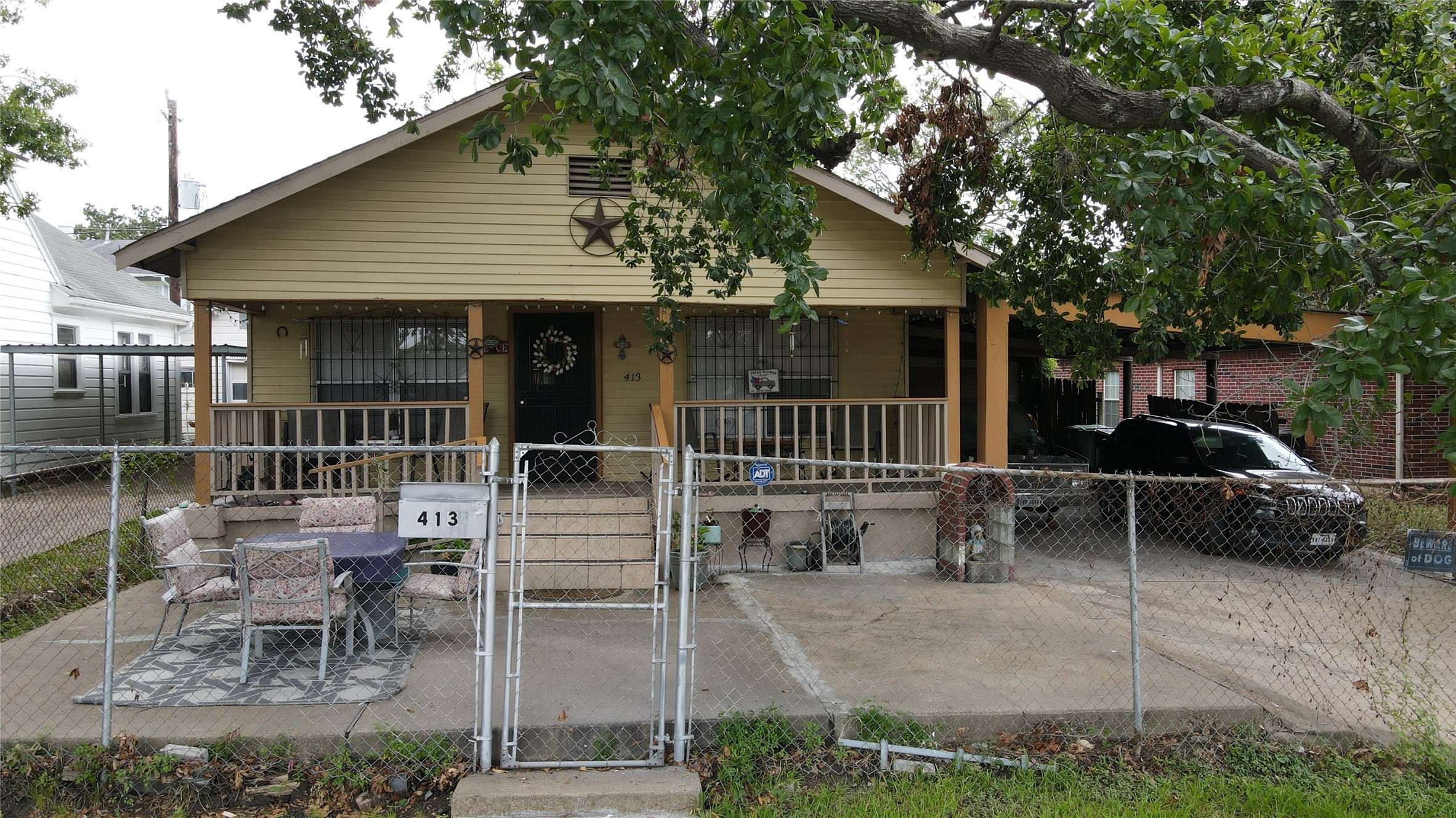 Houston, TX 77011,413 S 72nd ST