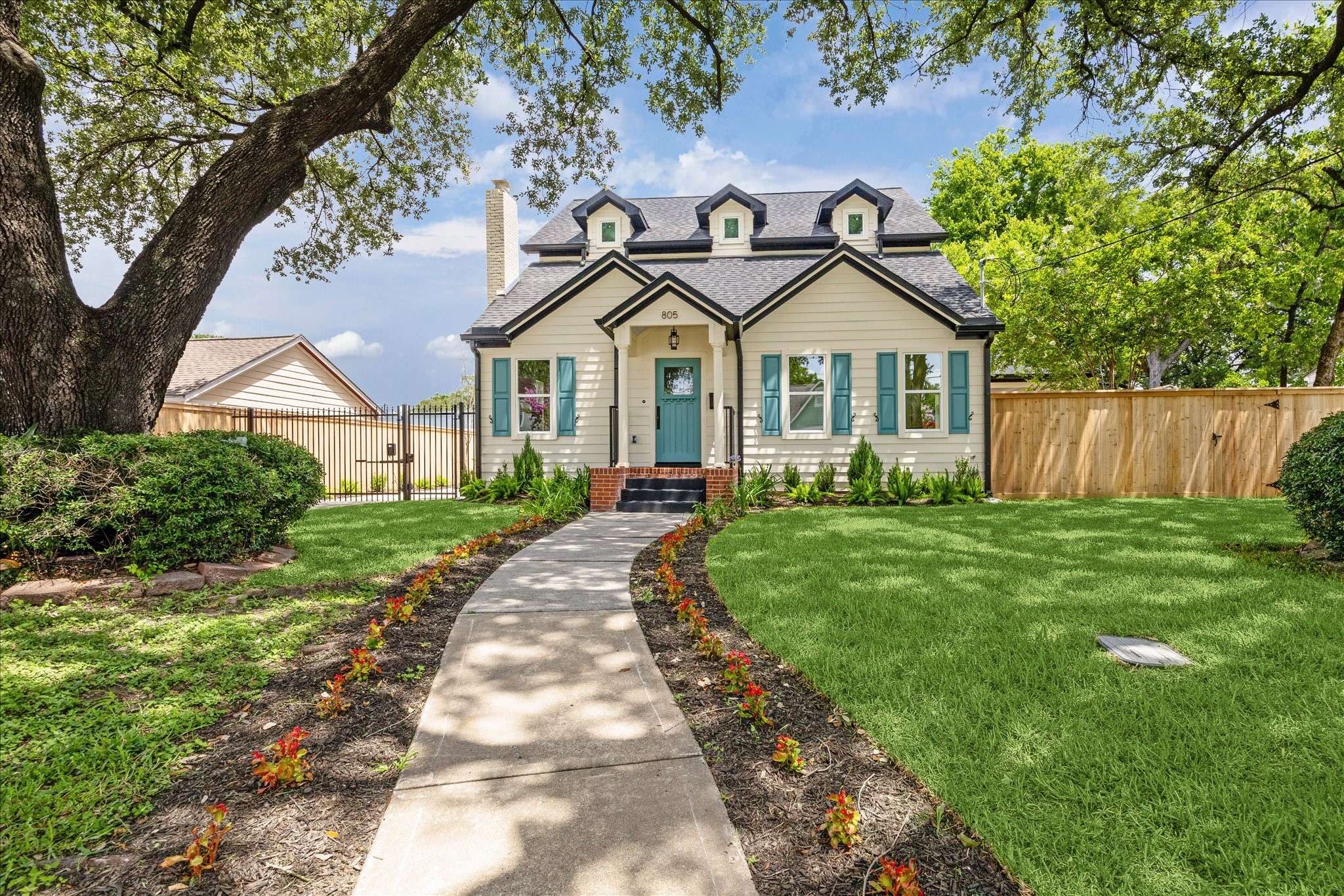 Houston, TX 77009,805 English ST