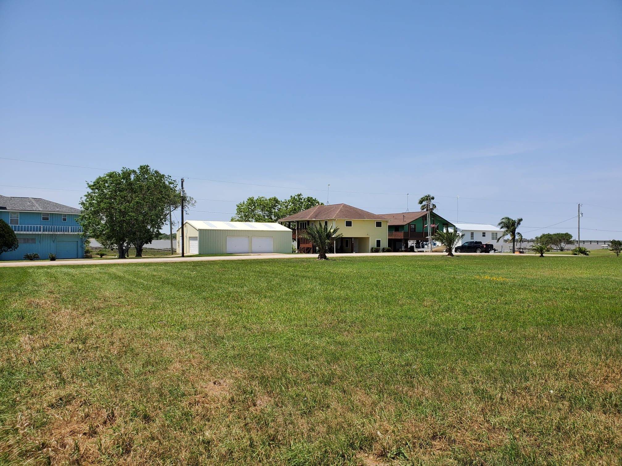 Palacios, TX 77465,925 W Bayshore DR