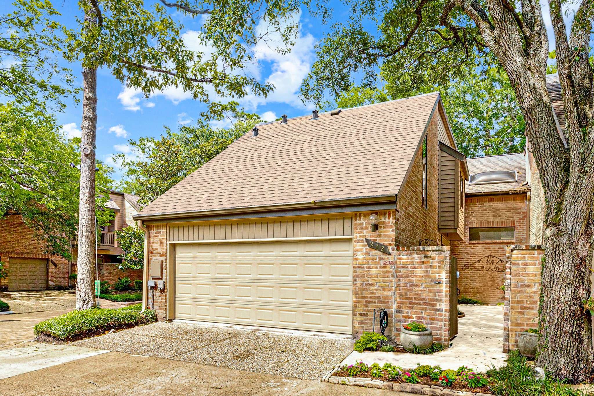 Houston, TX 77024,222 Sugarberry CIR