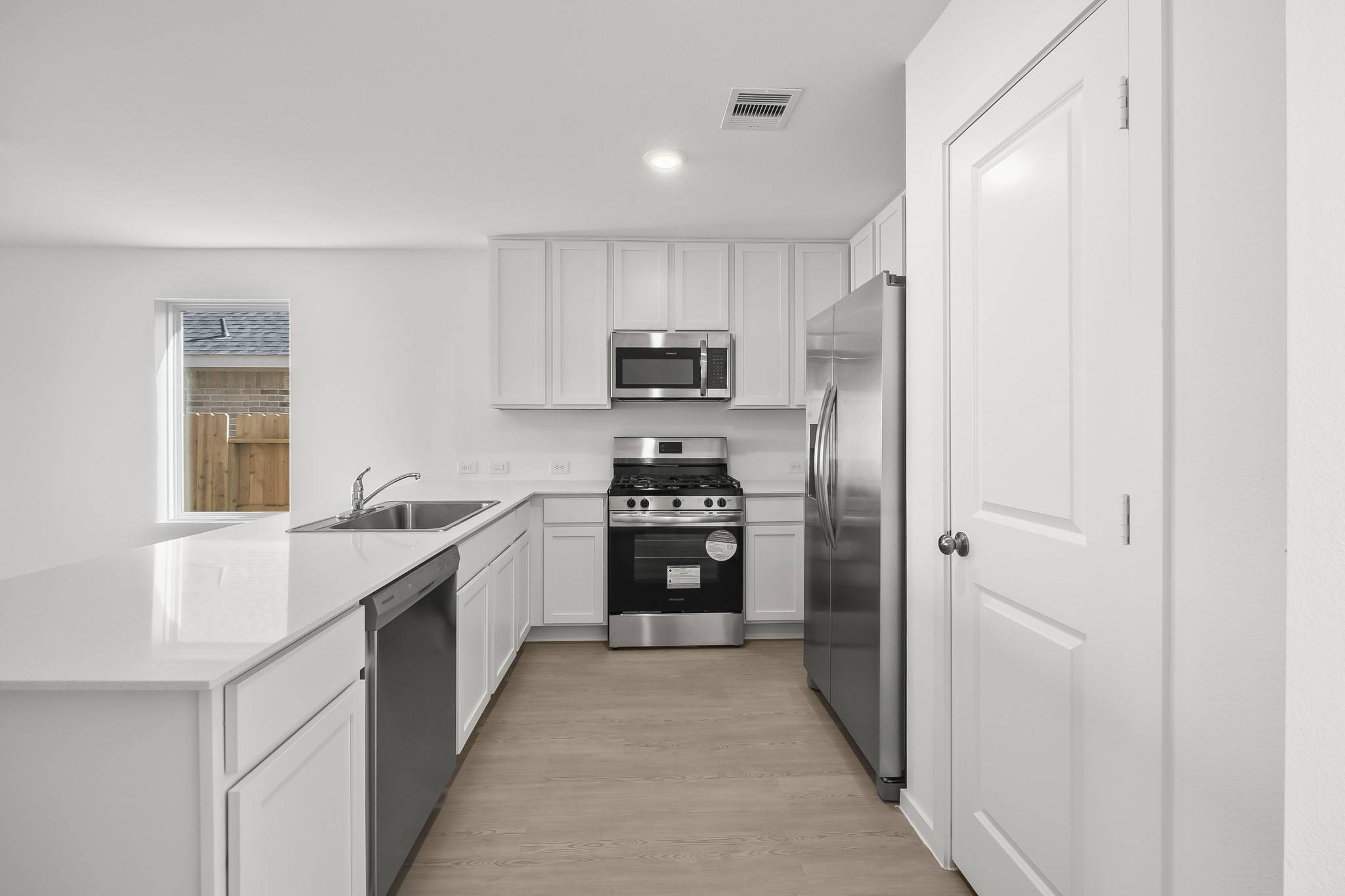 Magnolia, TX 77354,6139 Daintree CT