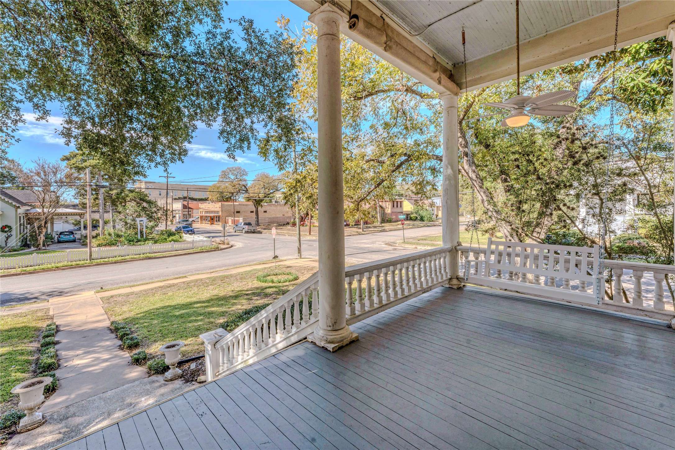 Gonzales, TX 78629,524 Saint Peter ST