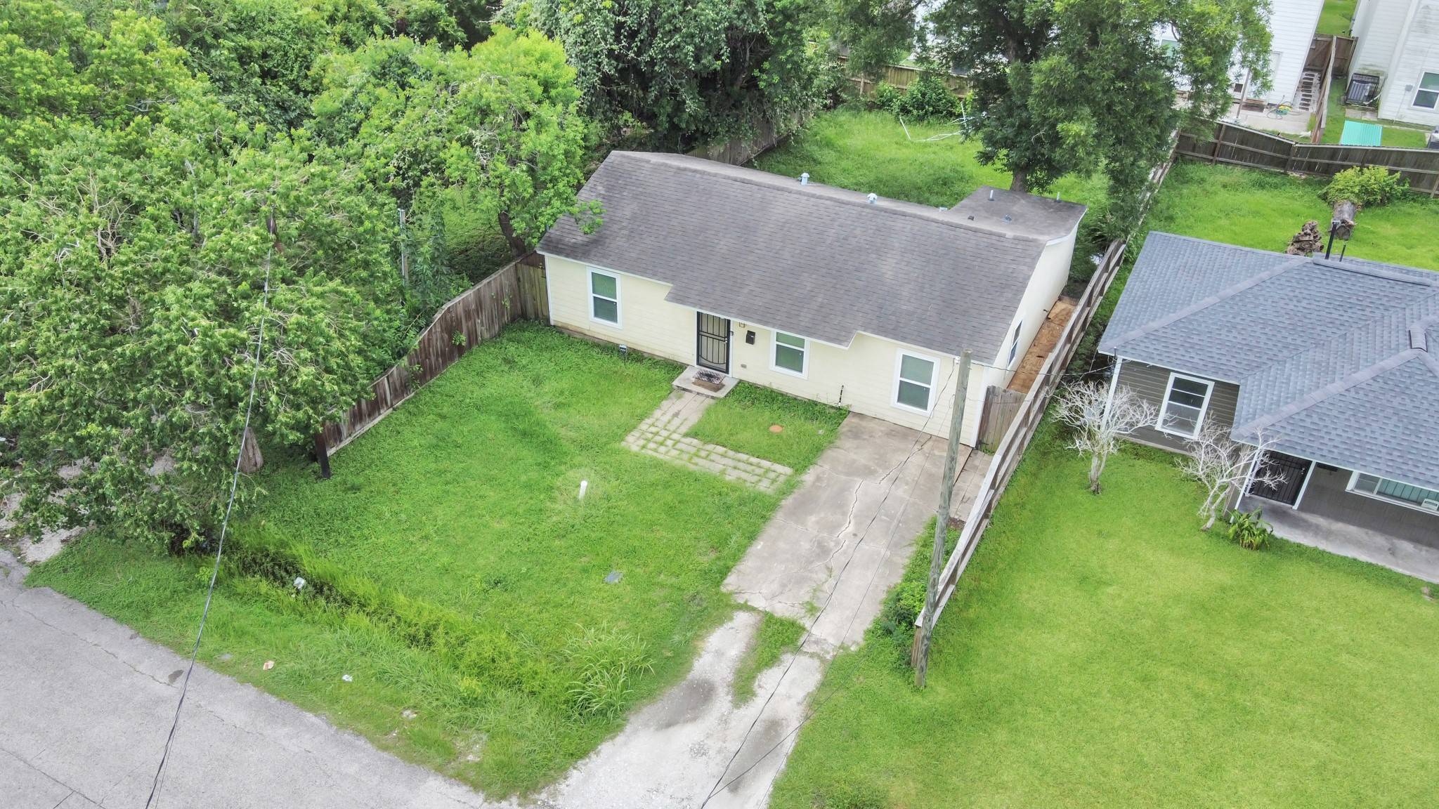 Houston, TX 77051,4522 Larkspur ST