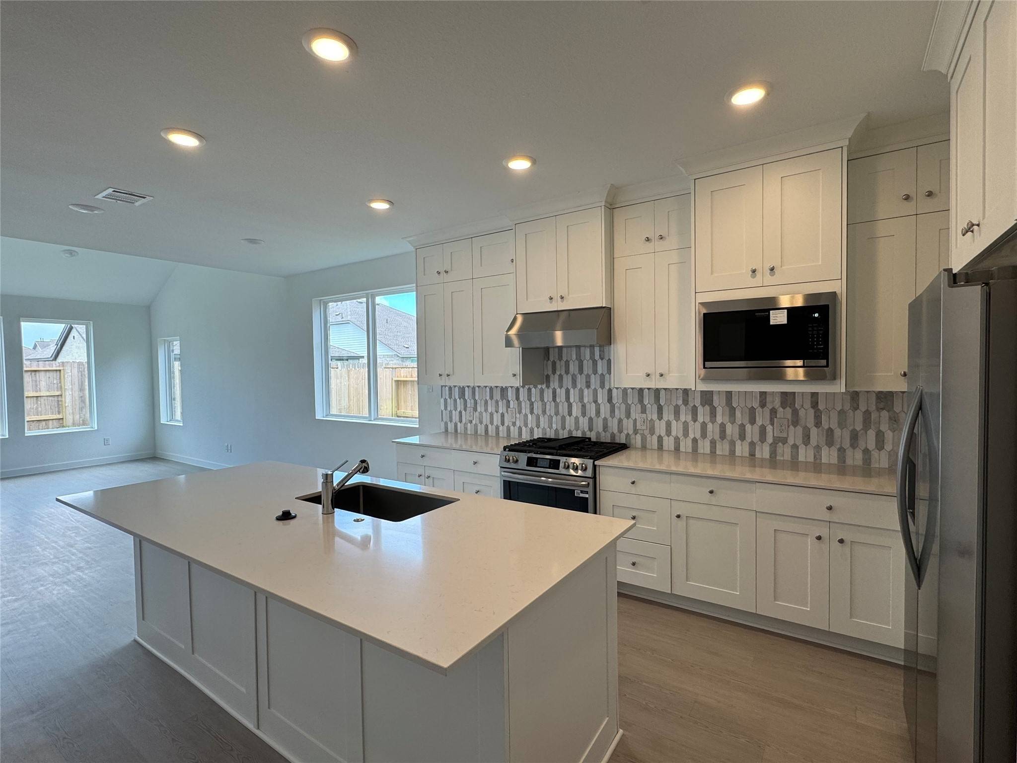 Rosharon, TX 77583,2422 Phantom Quartz LN