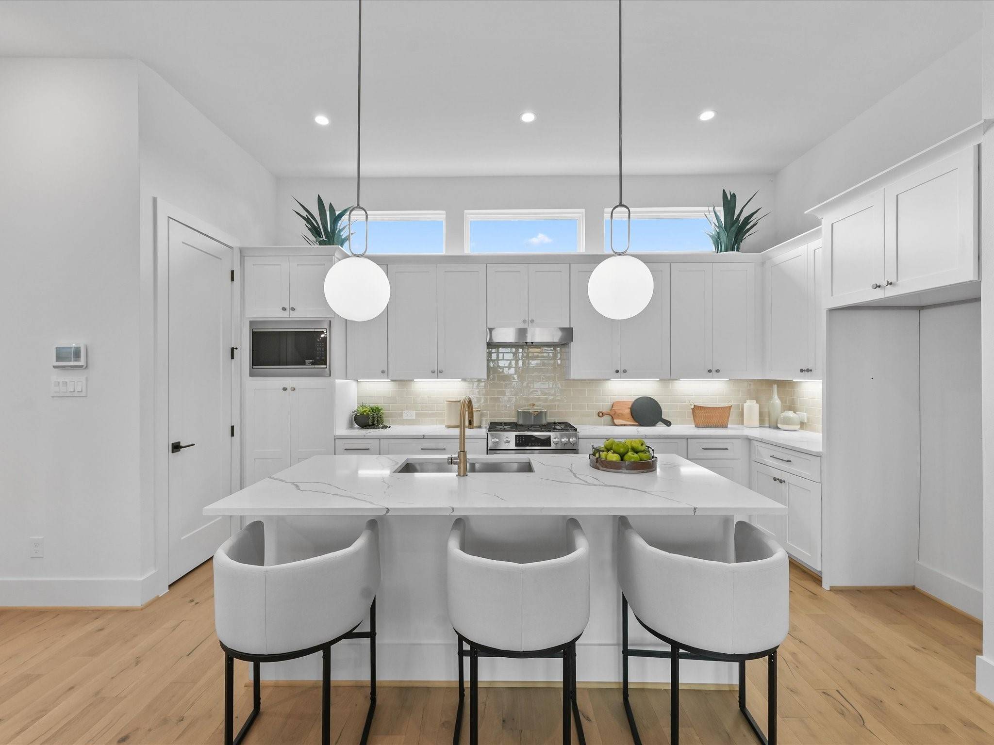 Houston, TX 77004,2214 Dennis ST