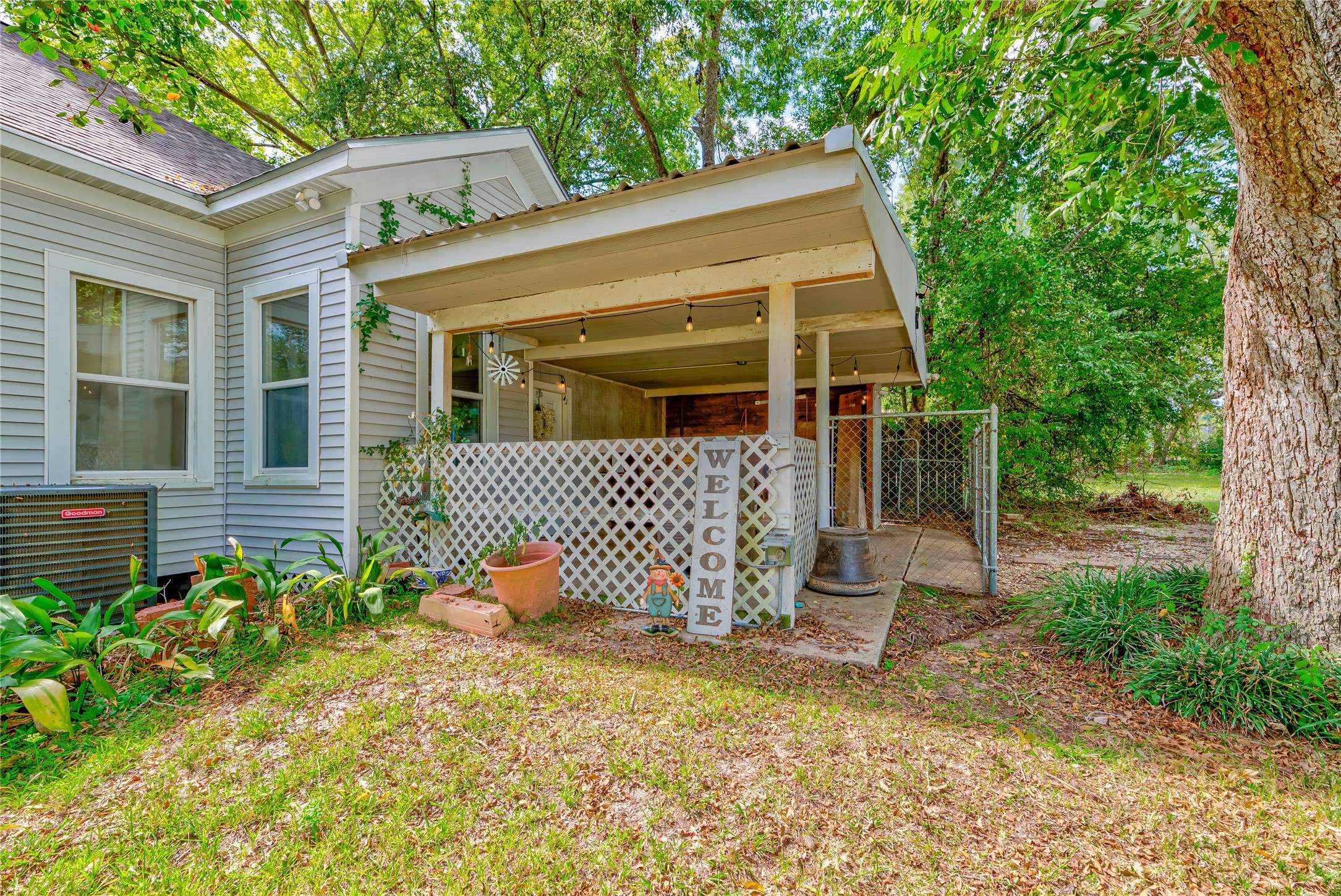 Livingston, TX 77351,615 N Drew AVE