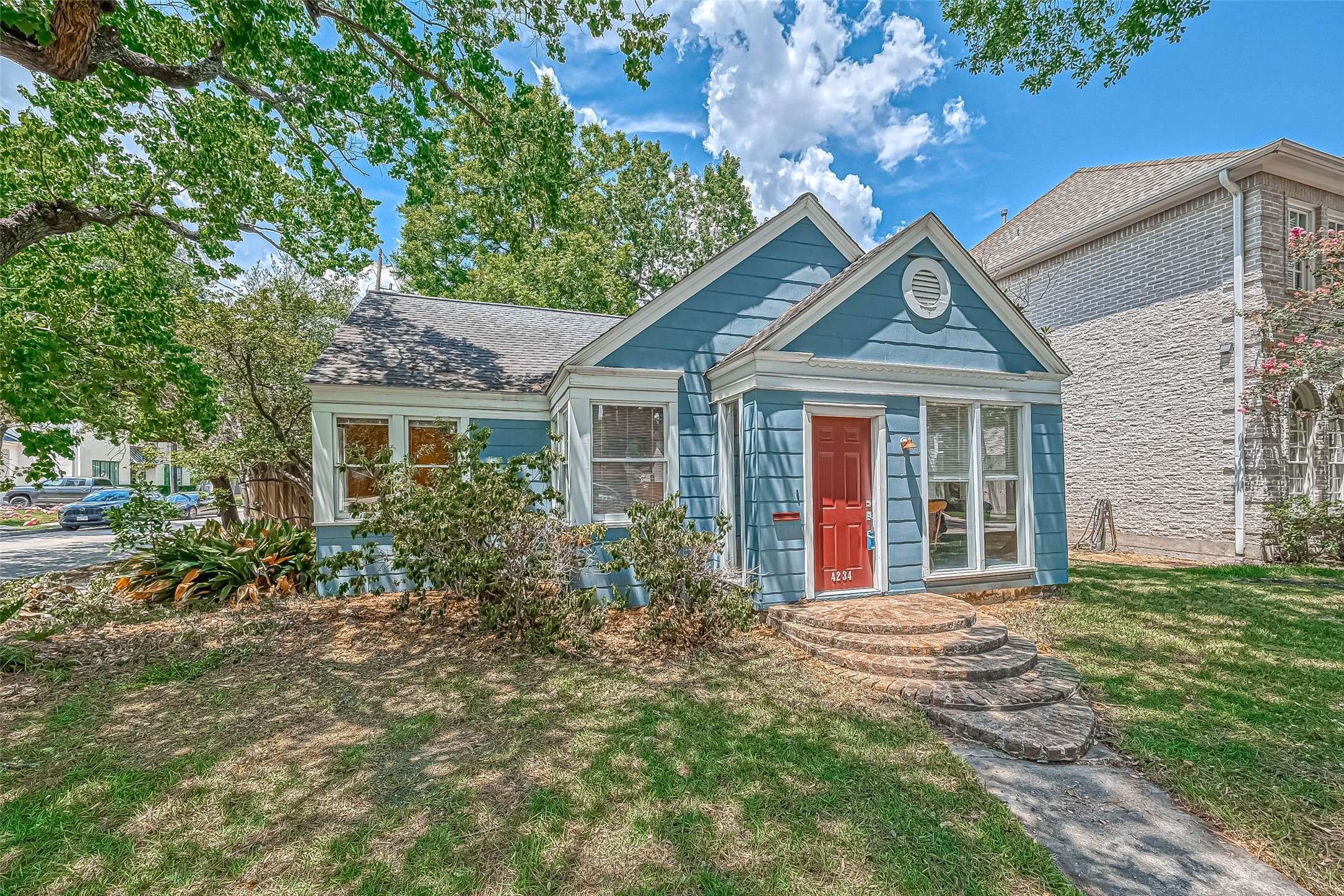 West University Place, TX 77005,4234 University BLVD