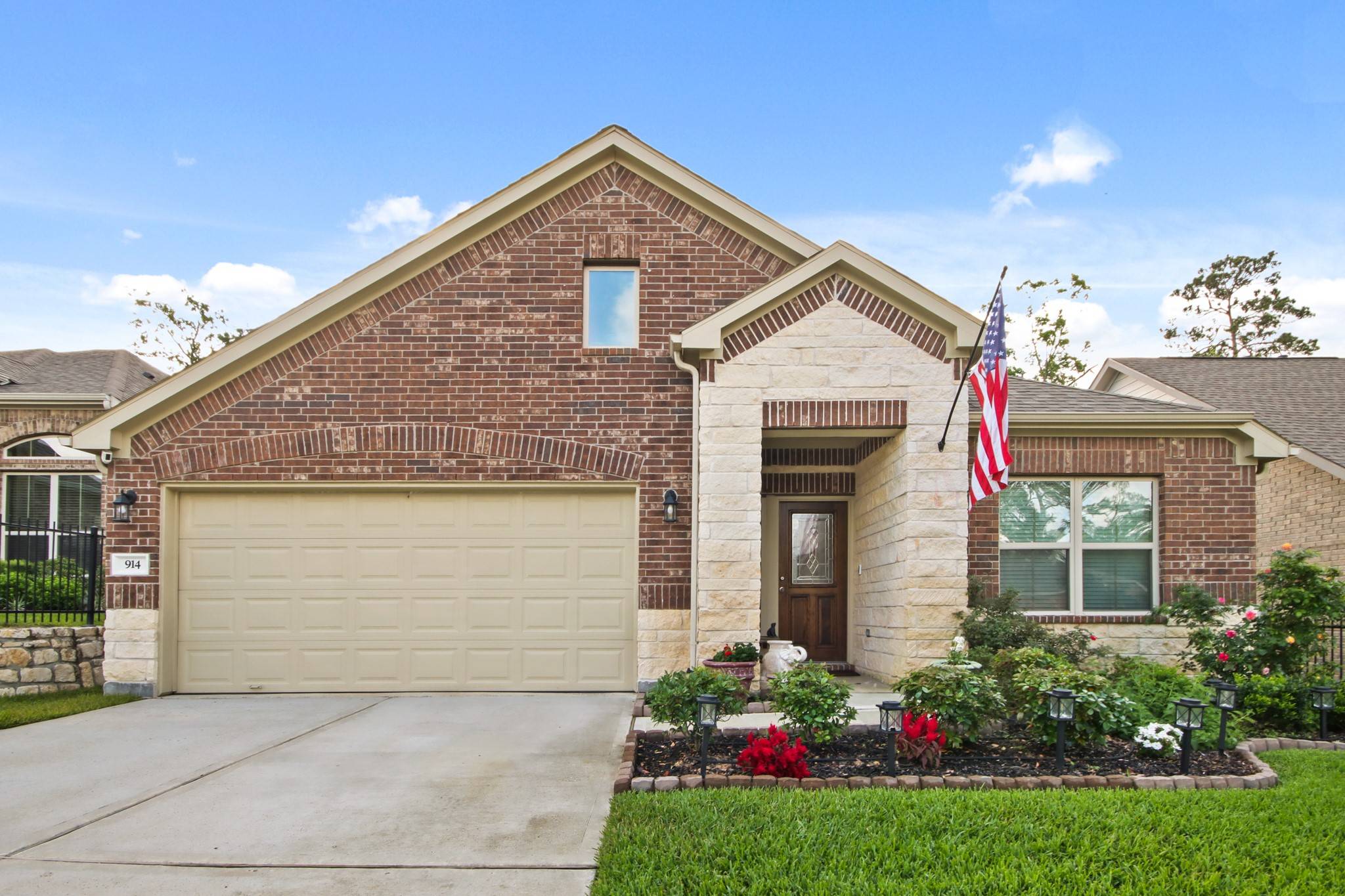 Conroe, TX 77304,914 Golden Willow LN