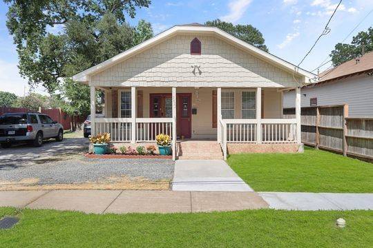 Houston, TX 77009,2422 Freeman ST