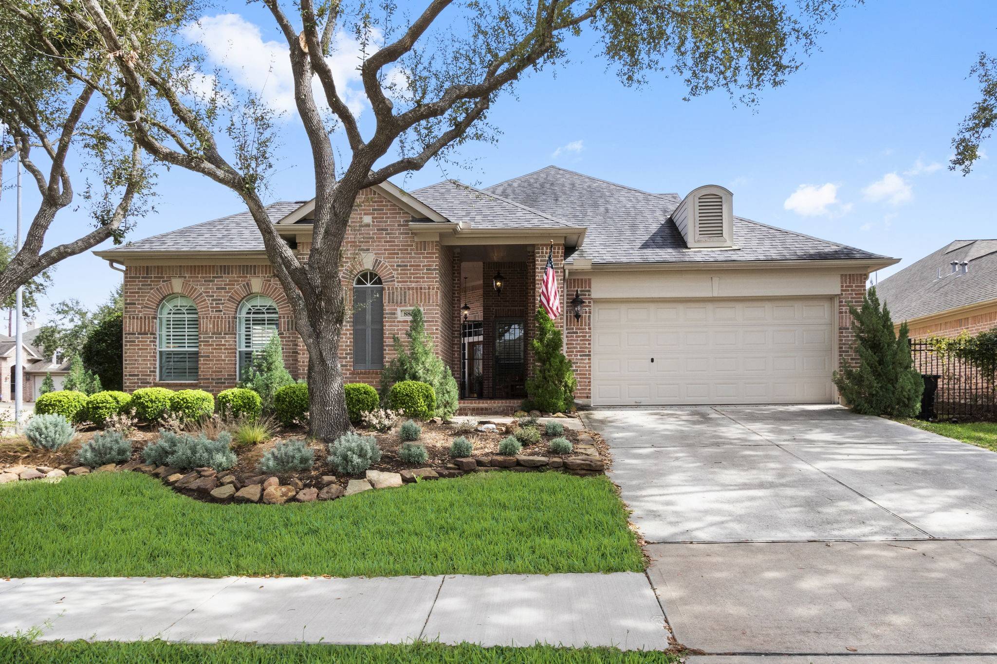 Sugar Land, TX 77479,8826 Rippling Water DR