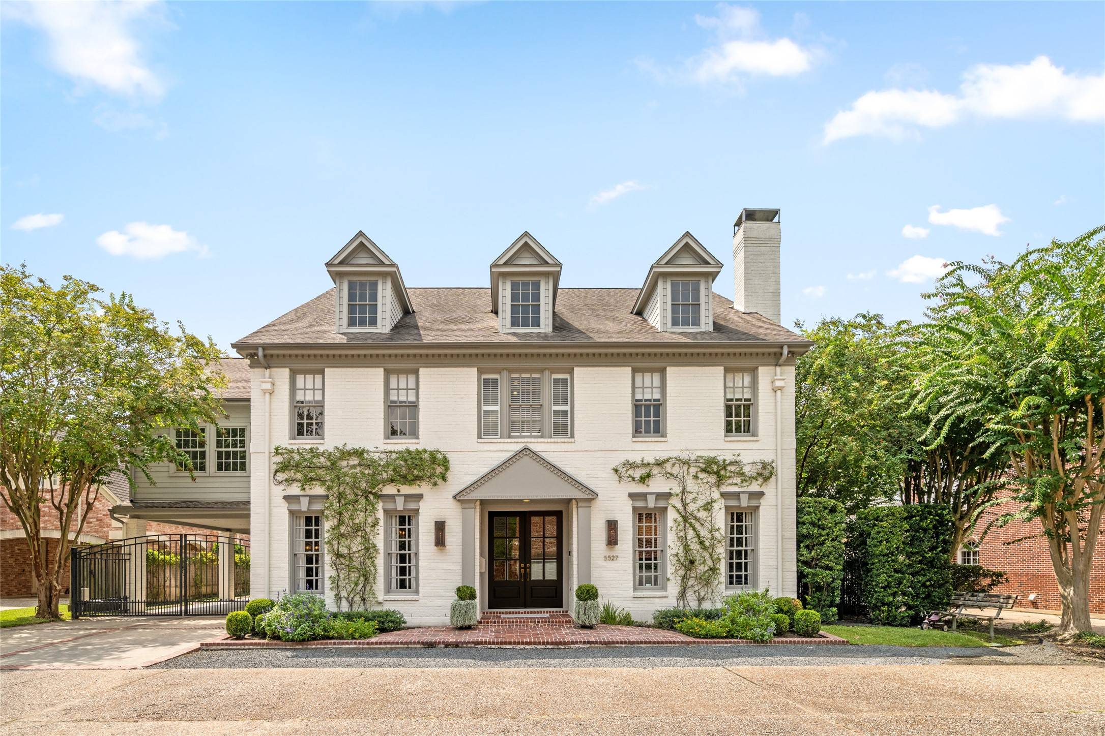 Houston, TX 77056,5527 Briar DR