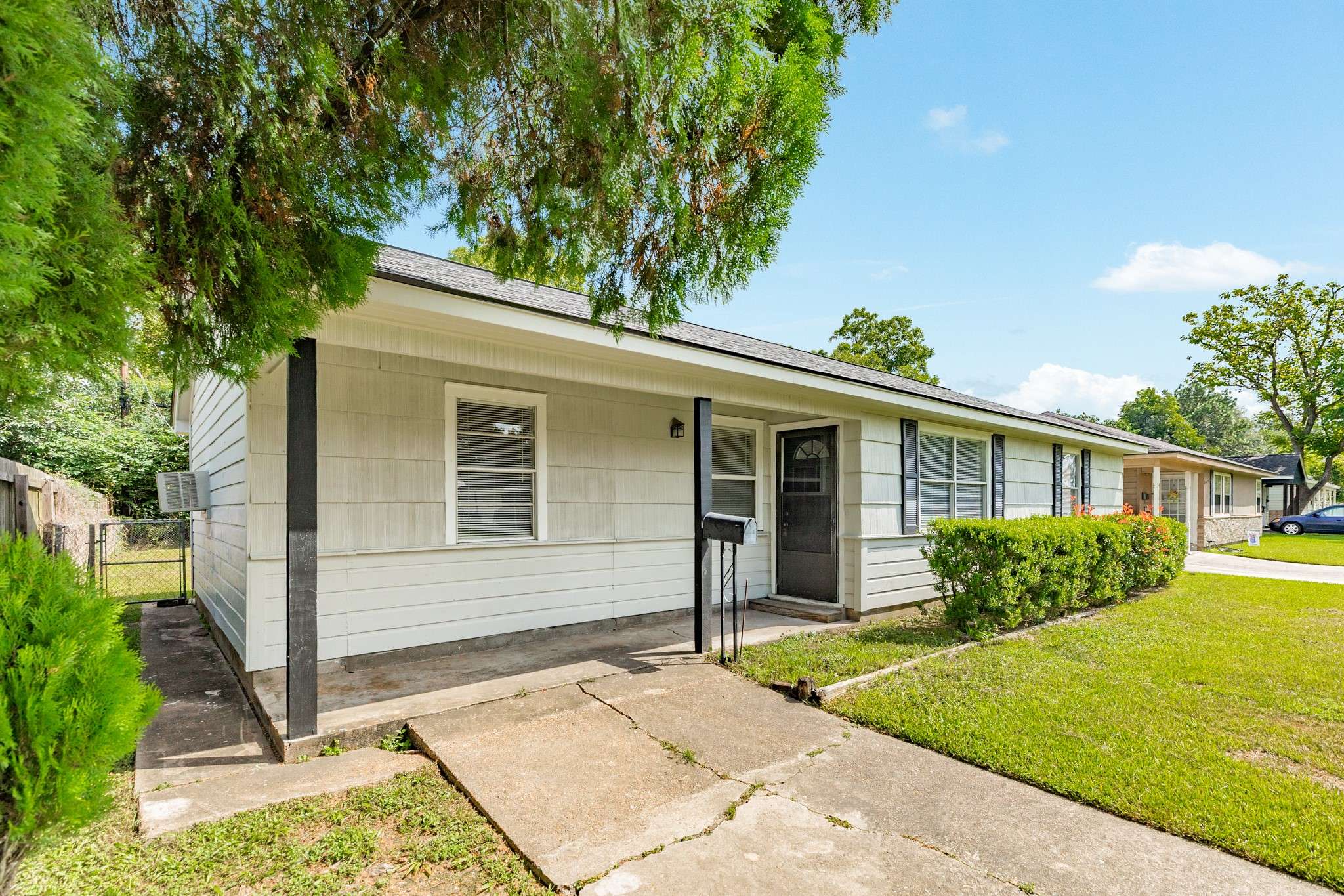 West Columbia, TX 77486,1118 Woodbine DR