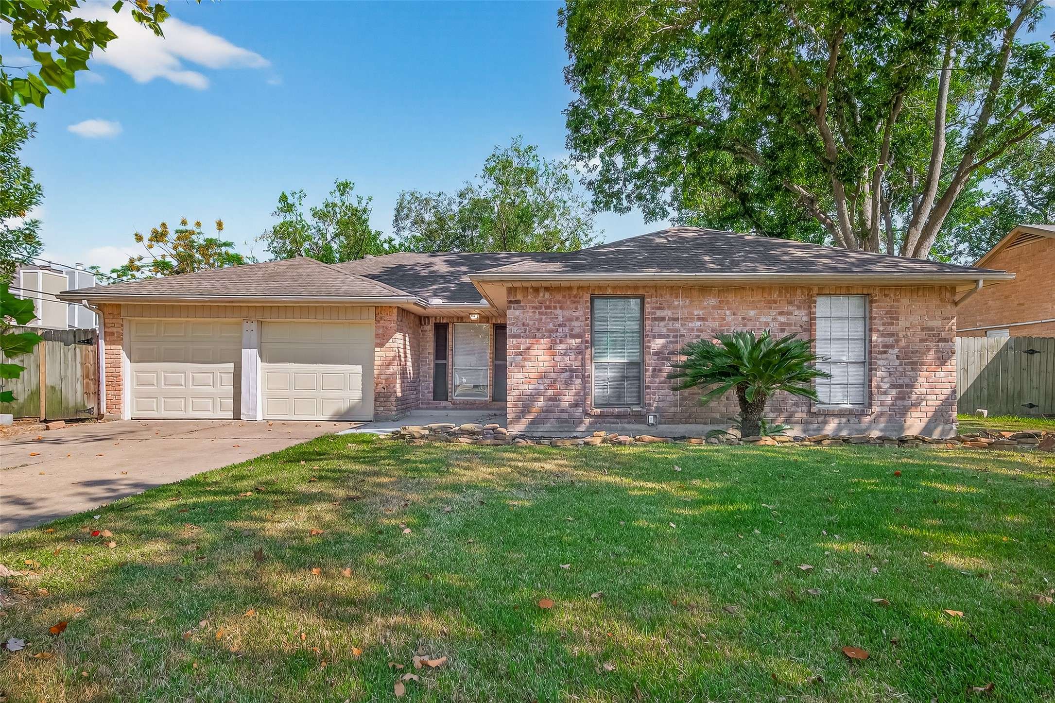 Friendswood, TX 77546,811 Lochmoor LN