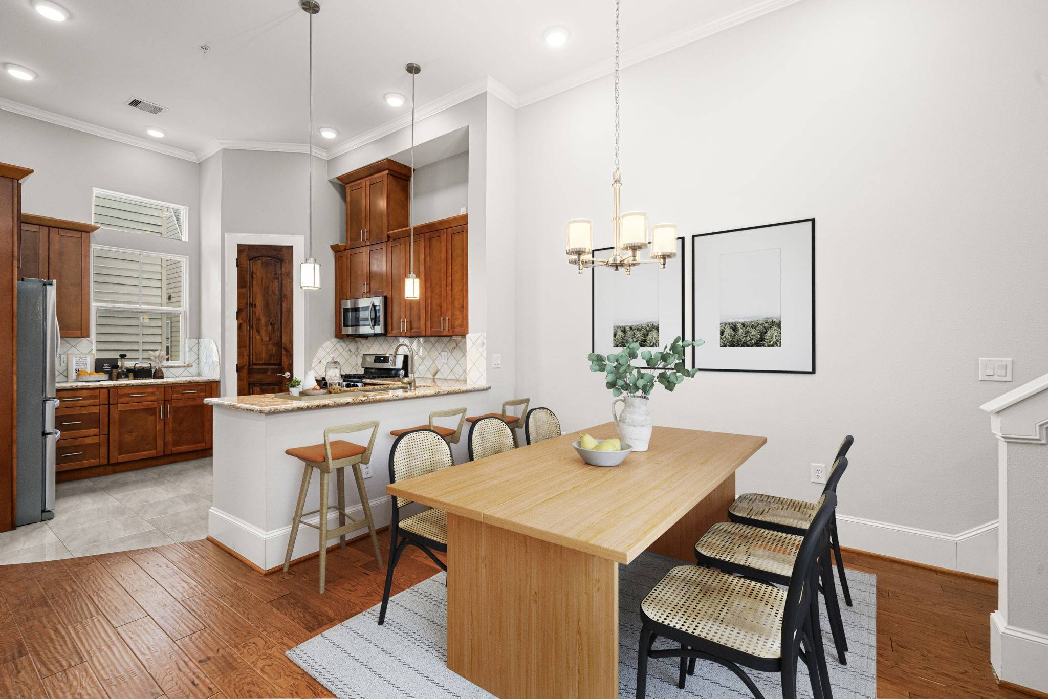 Houston, TX 77007,2022 Sabine ST