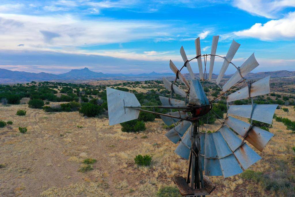 Alpine, TX 79830,48309 Hwy 118
