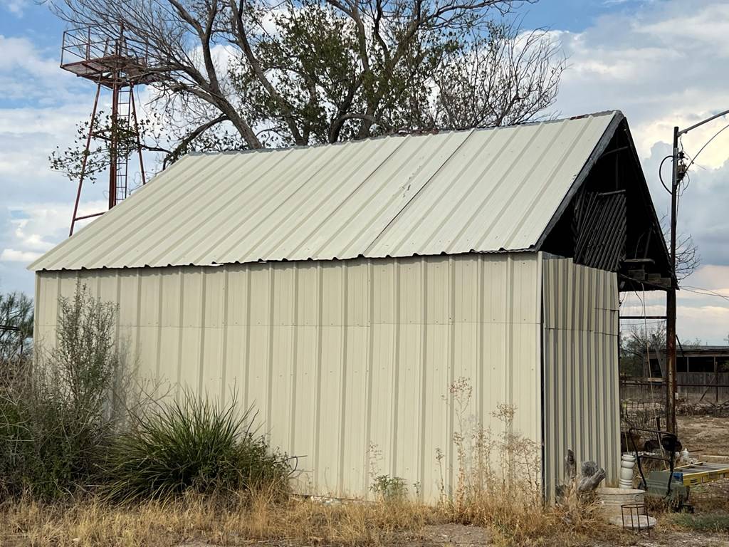 Fort Stockton, TX 79735,817 County Rd 44