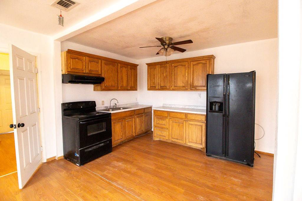 Monahans, TX 79756,601 Midland St