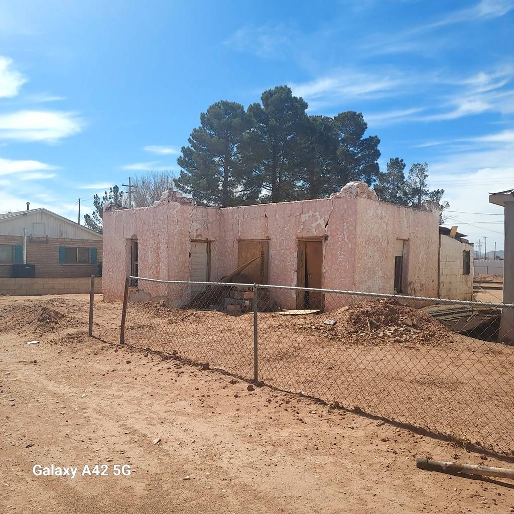 Van Horn, TX 79855,201 Desert Ave.
