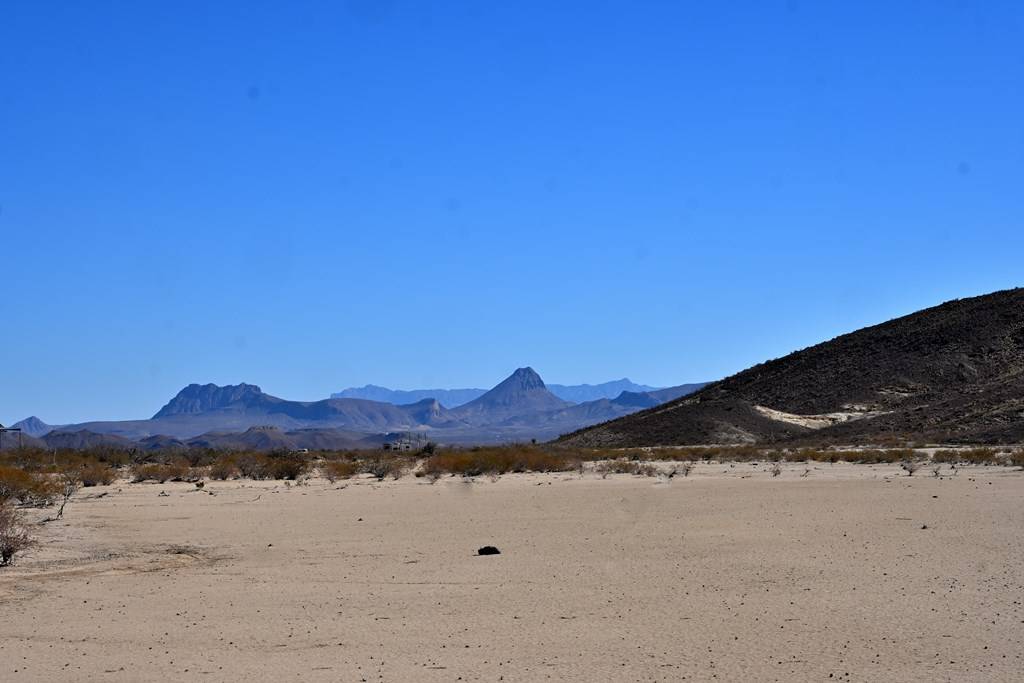 Terlingua, TX 79852,5216 Black Hill Rd
