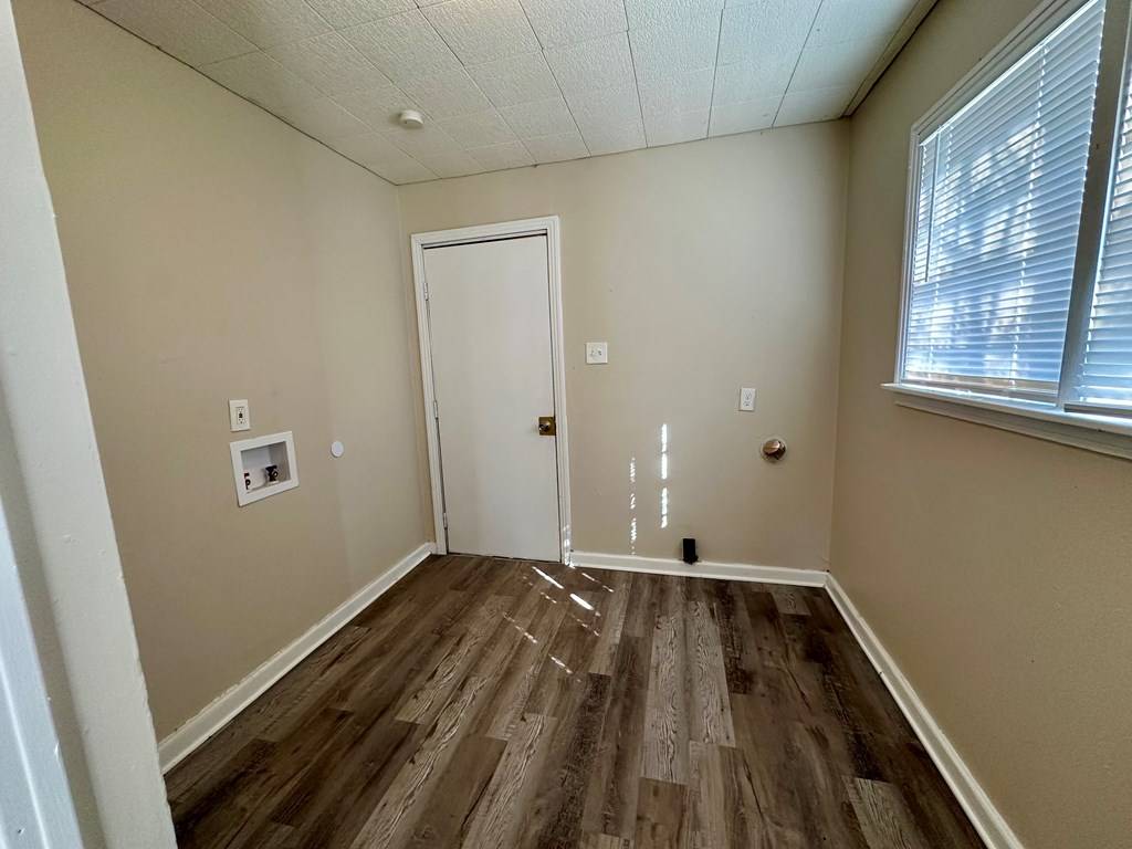 Monahans, TX 79756,803 3rd St